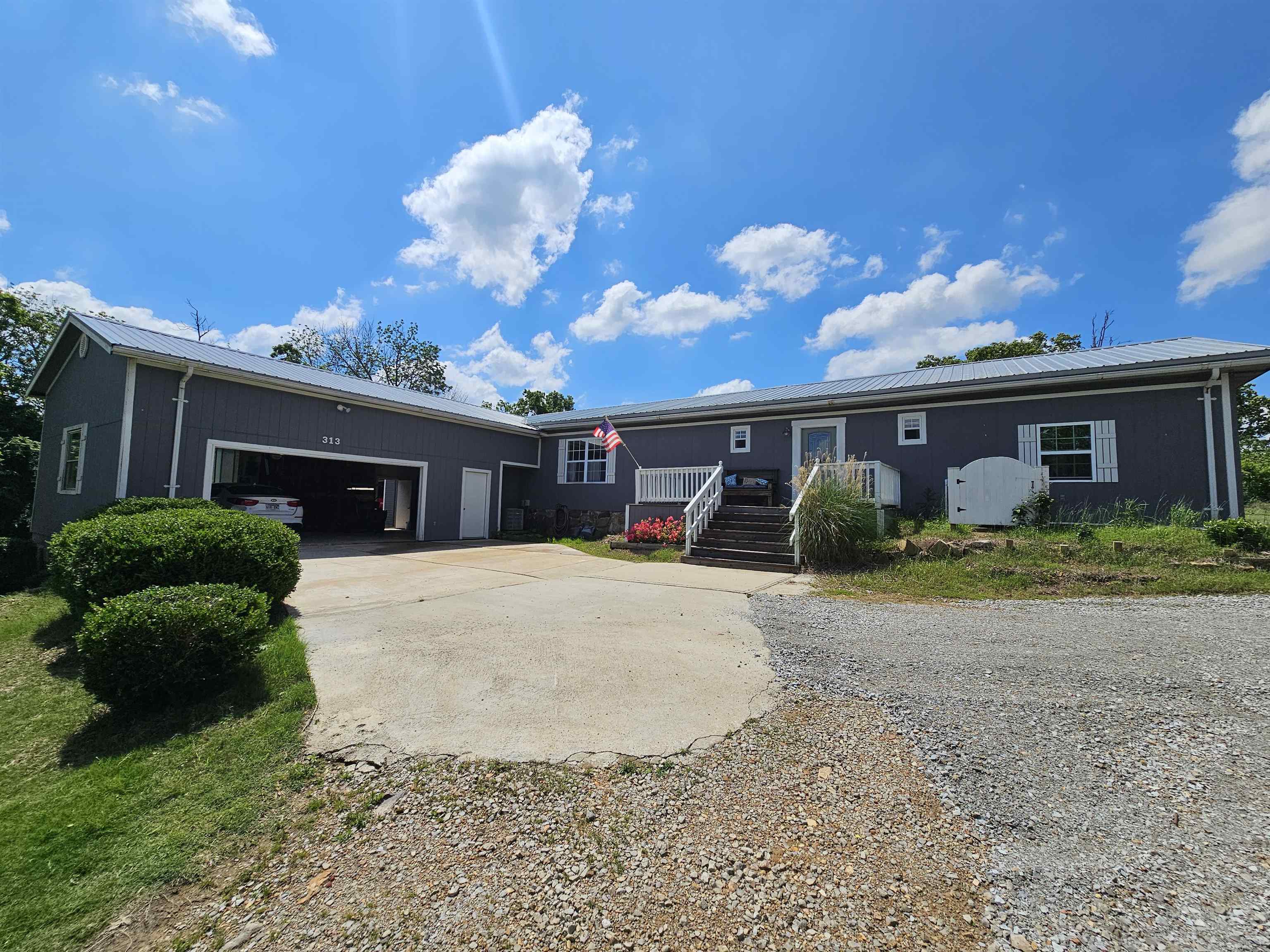 313 Fairway Drive Horseshoe Bend, AR 72512