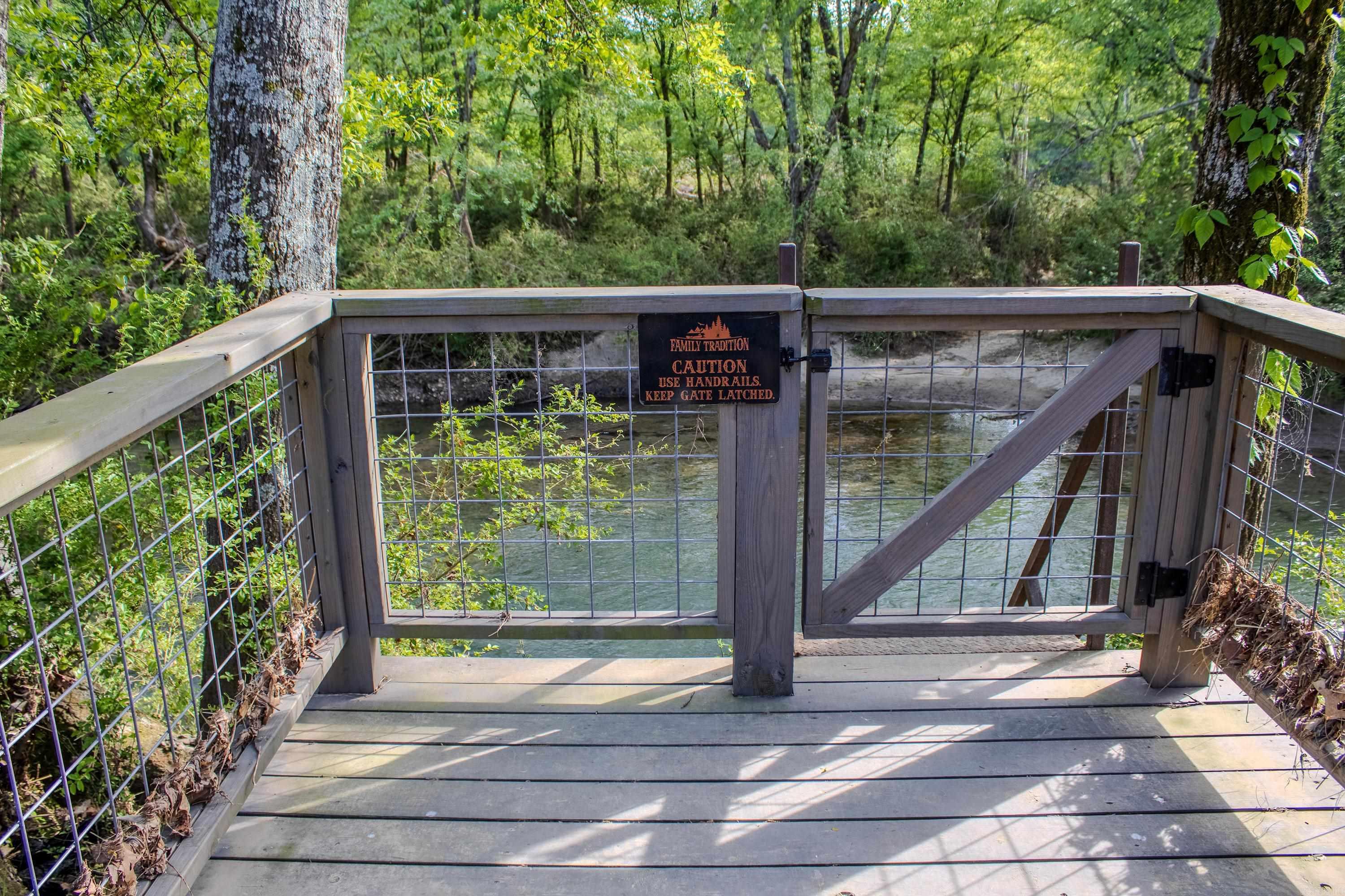 135 Serenity Loop Glenwood, AR 71943