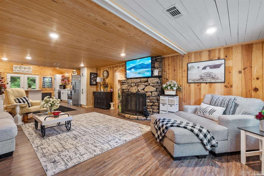 4915 Albert Pike Road Hot Springs, AR 71913