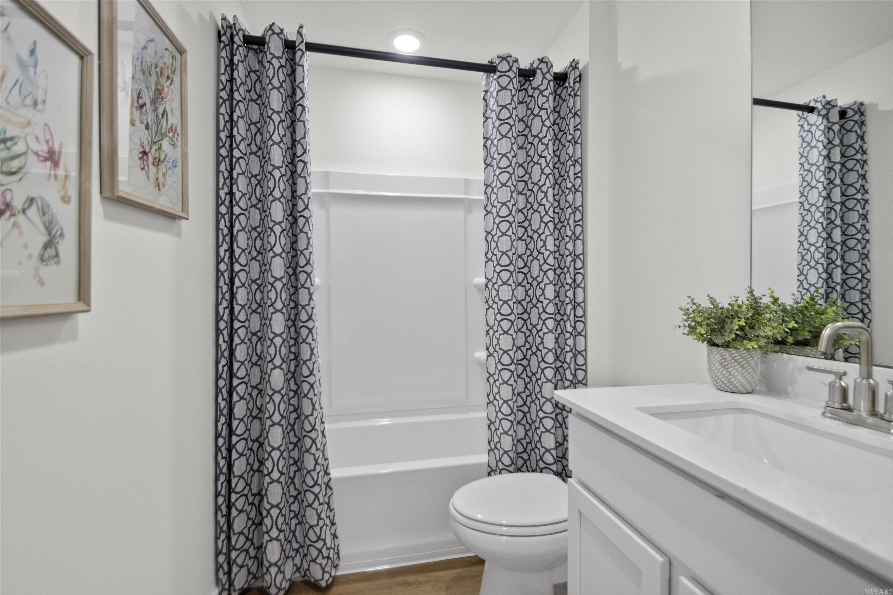 1513 Ridgefield Circle Searcy, AR 72143