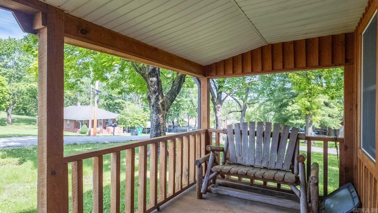 618 N 9th  Thayer, MO