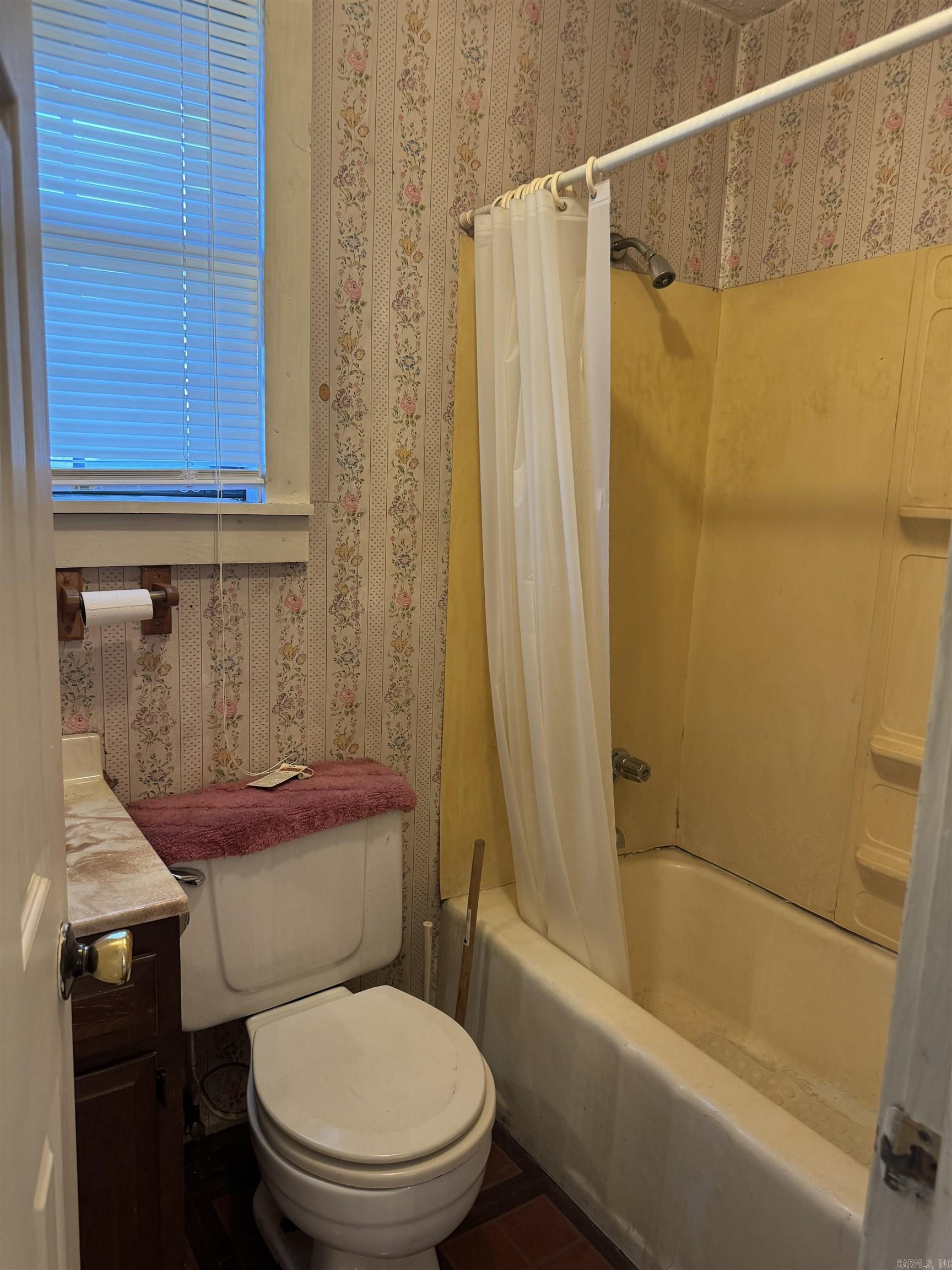 1303 S Bay  Pine Bluff, AR