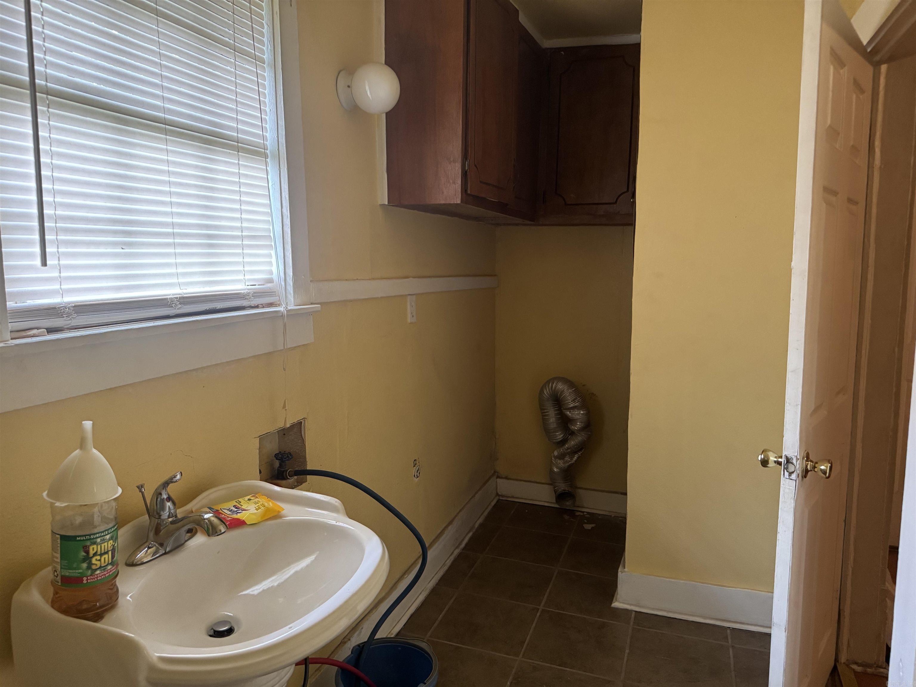 1303 S Bay  Pine Bluff, AR