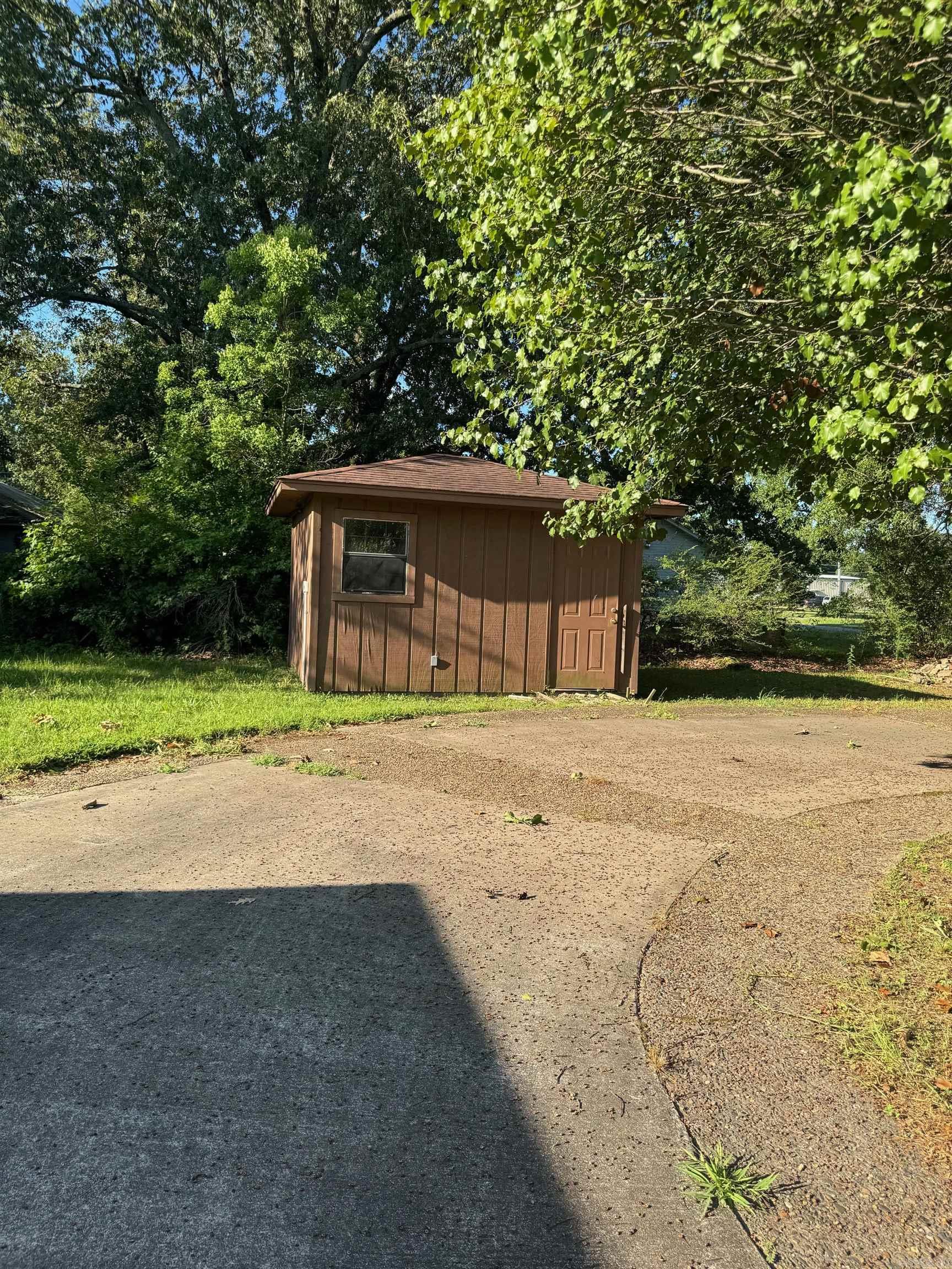 1303 S Bay  Pine Bluff, AR