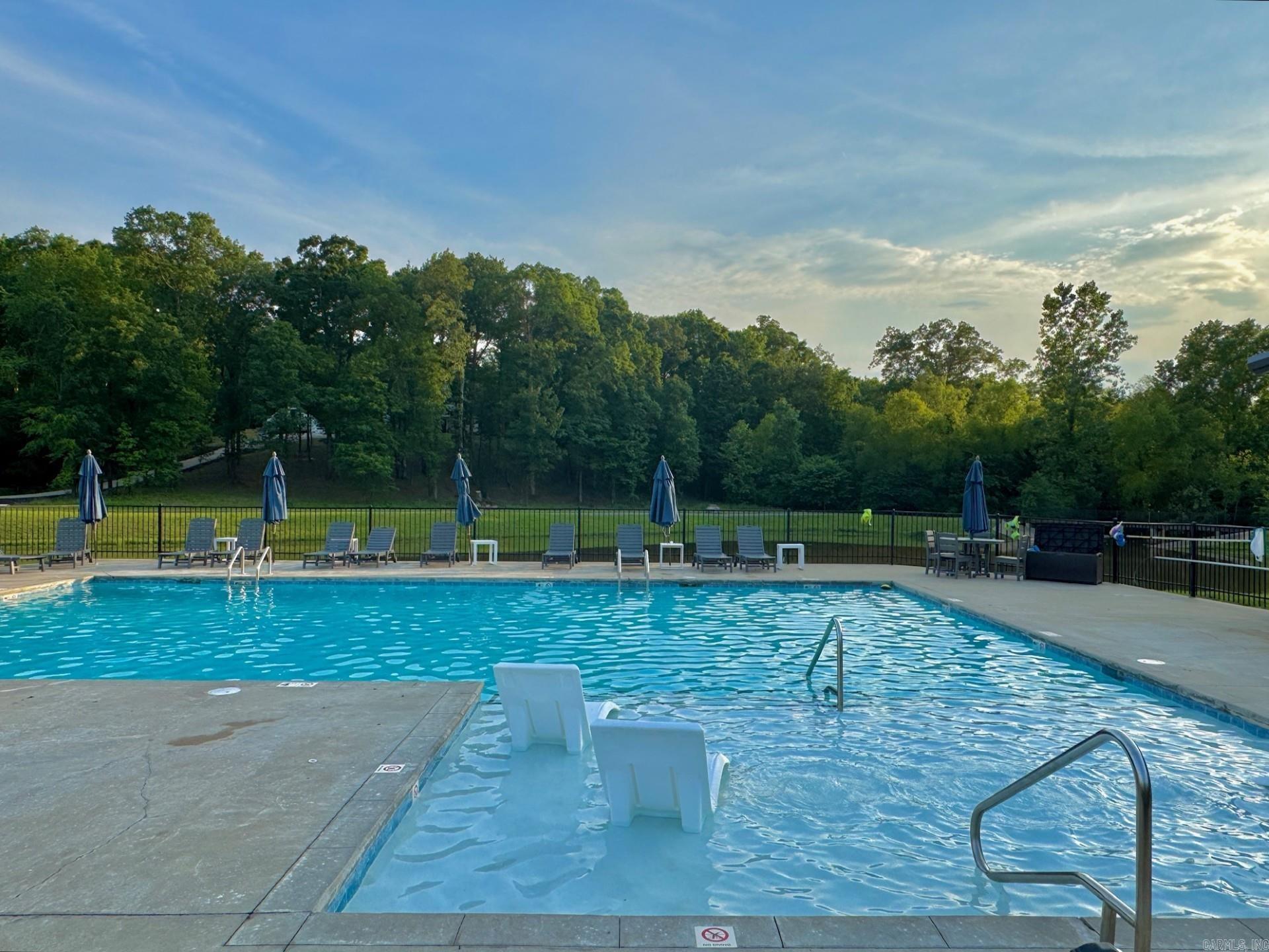 816 Nature  Benton, AR