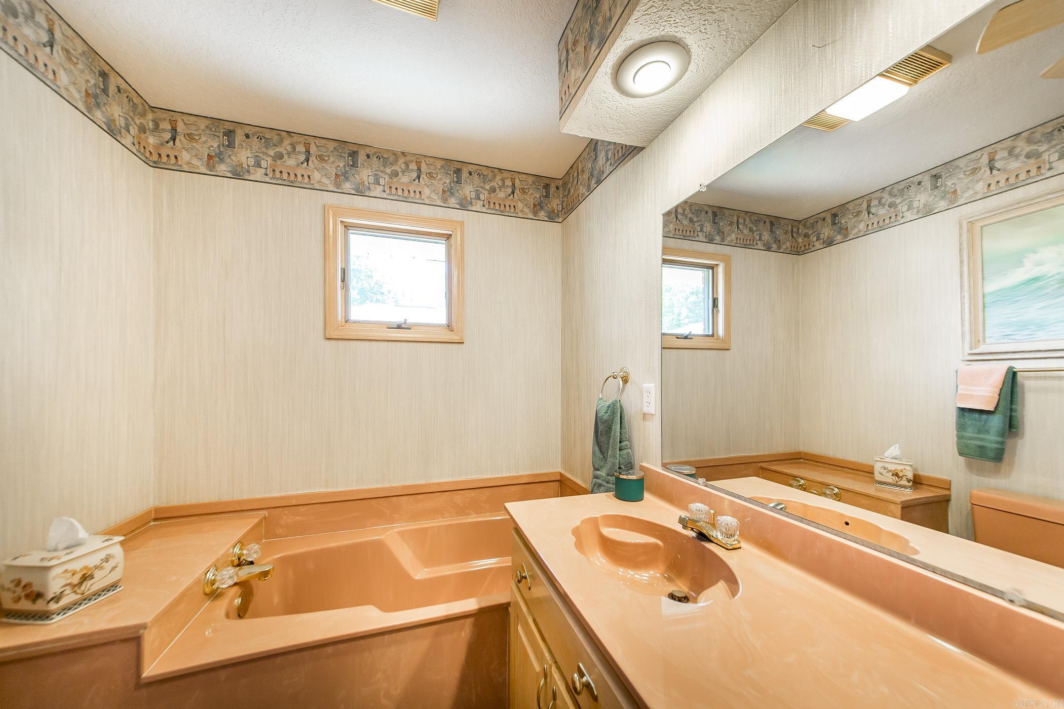 305 Snead Drive Fairfield Bay, AR 72088