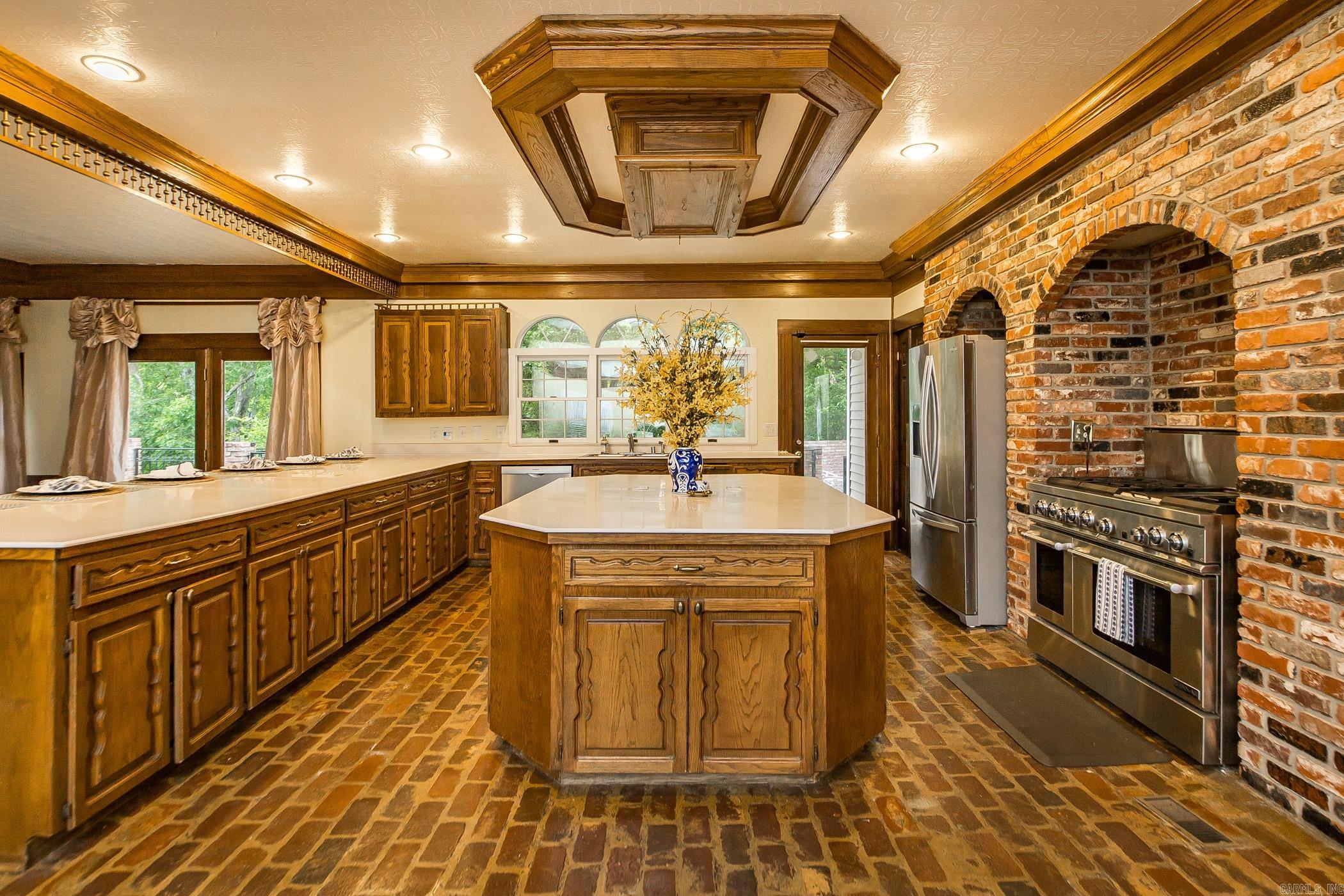 5401 North Hills  North Little Rock, AR