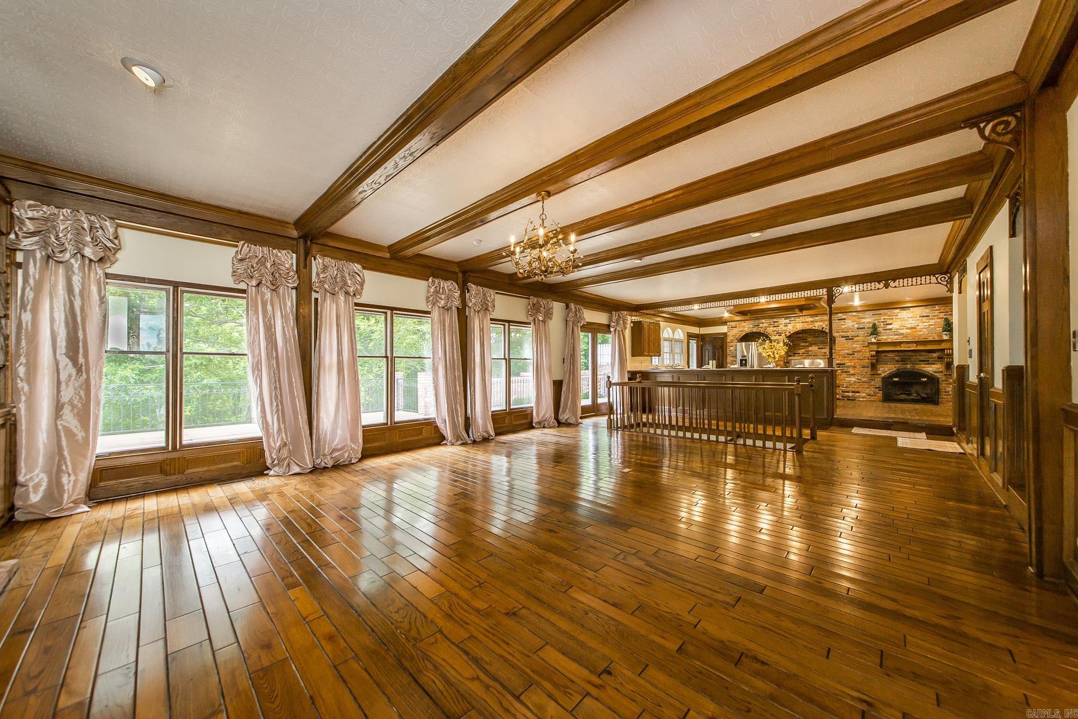 5401 North Hills  North Little Rock, AR