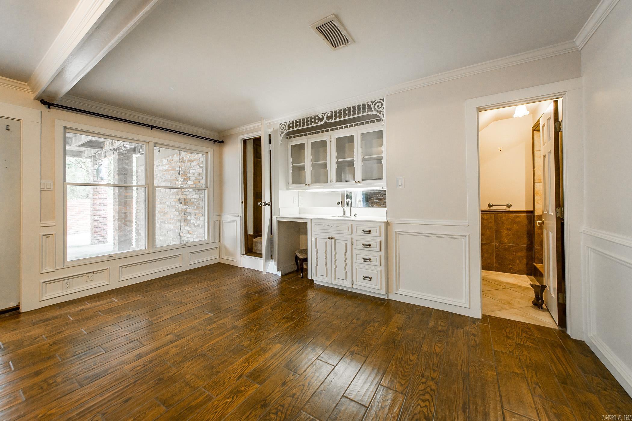 5401 North Hills  North Little Rock, AR