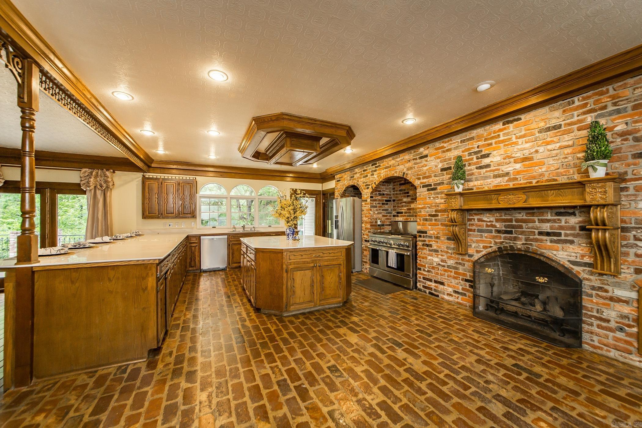 5401 North Hills  North Little Rock, AR