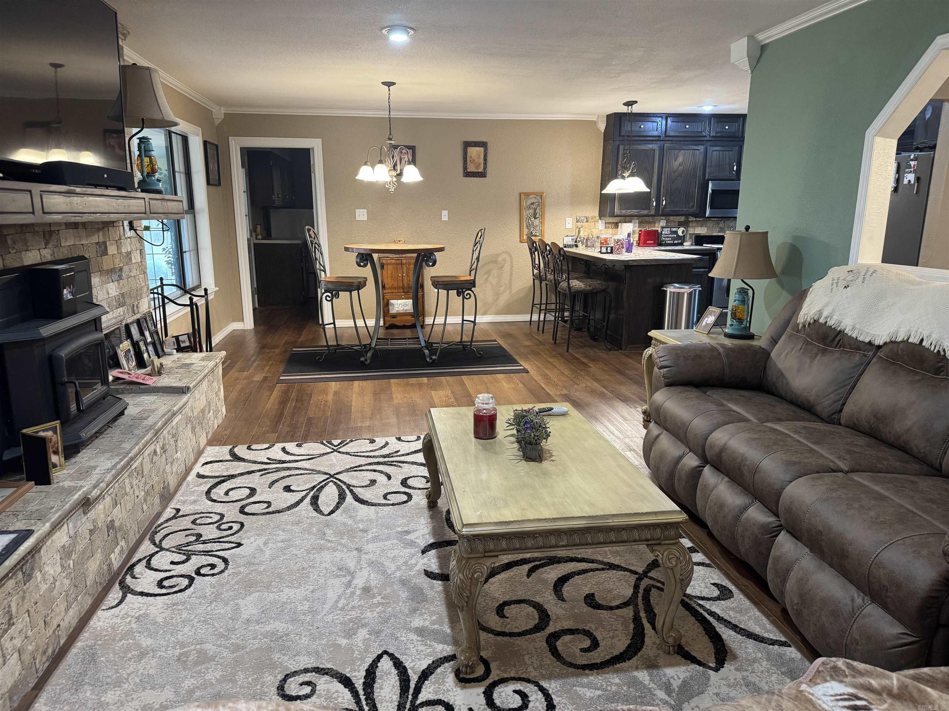 175 County Road 2733 London, AR 72847