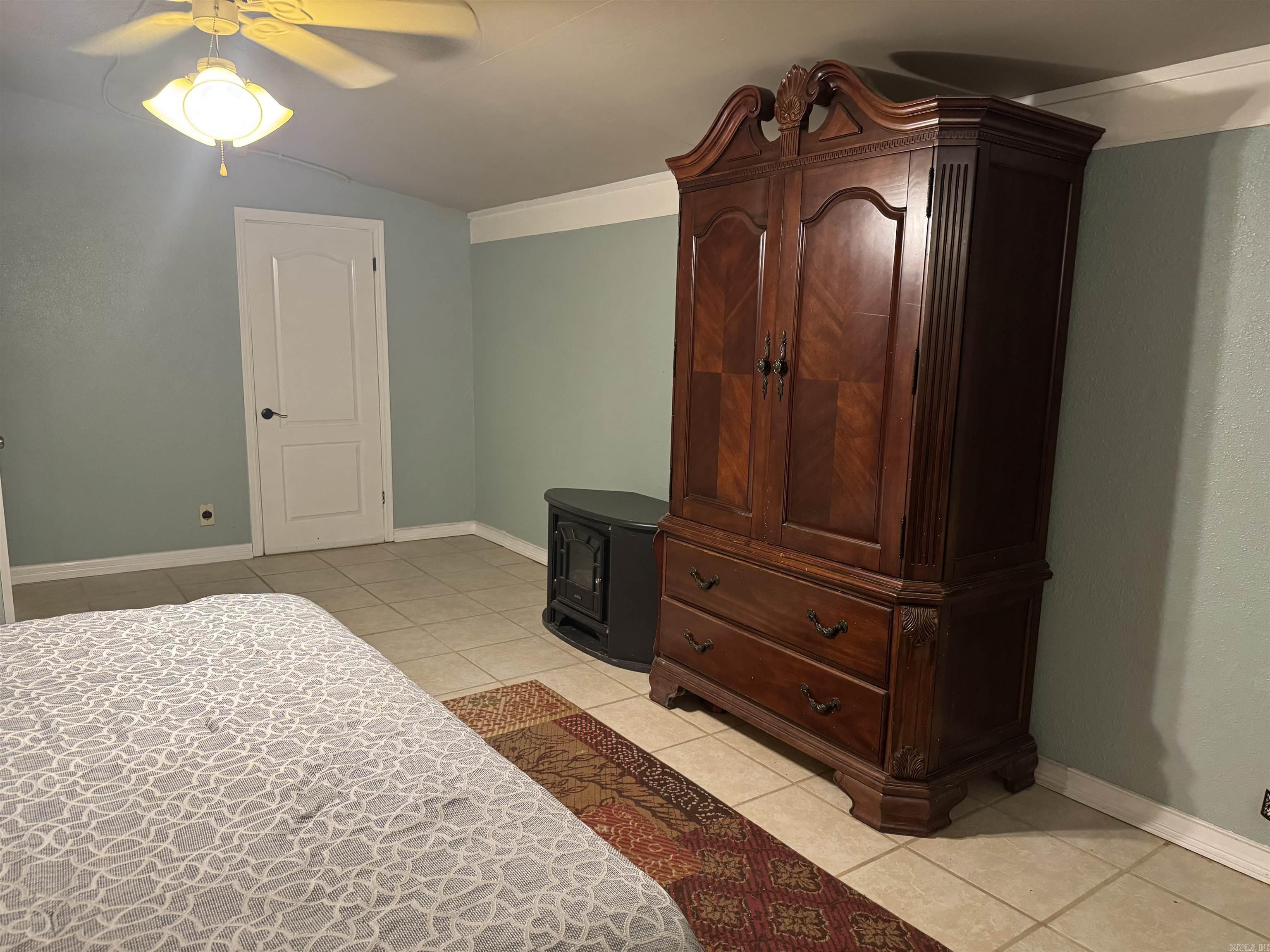 175 County Road 2733 London, AR 72847