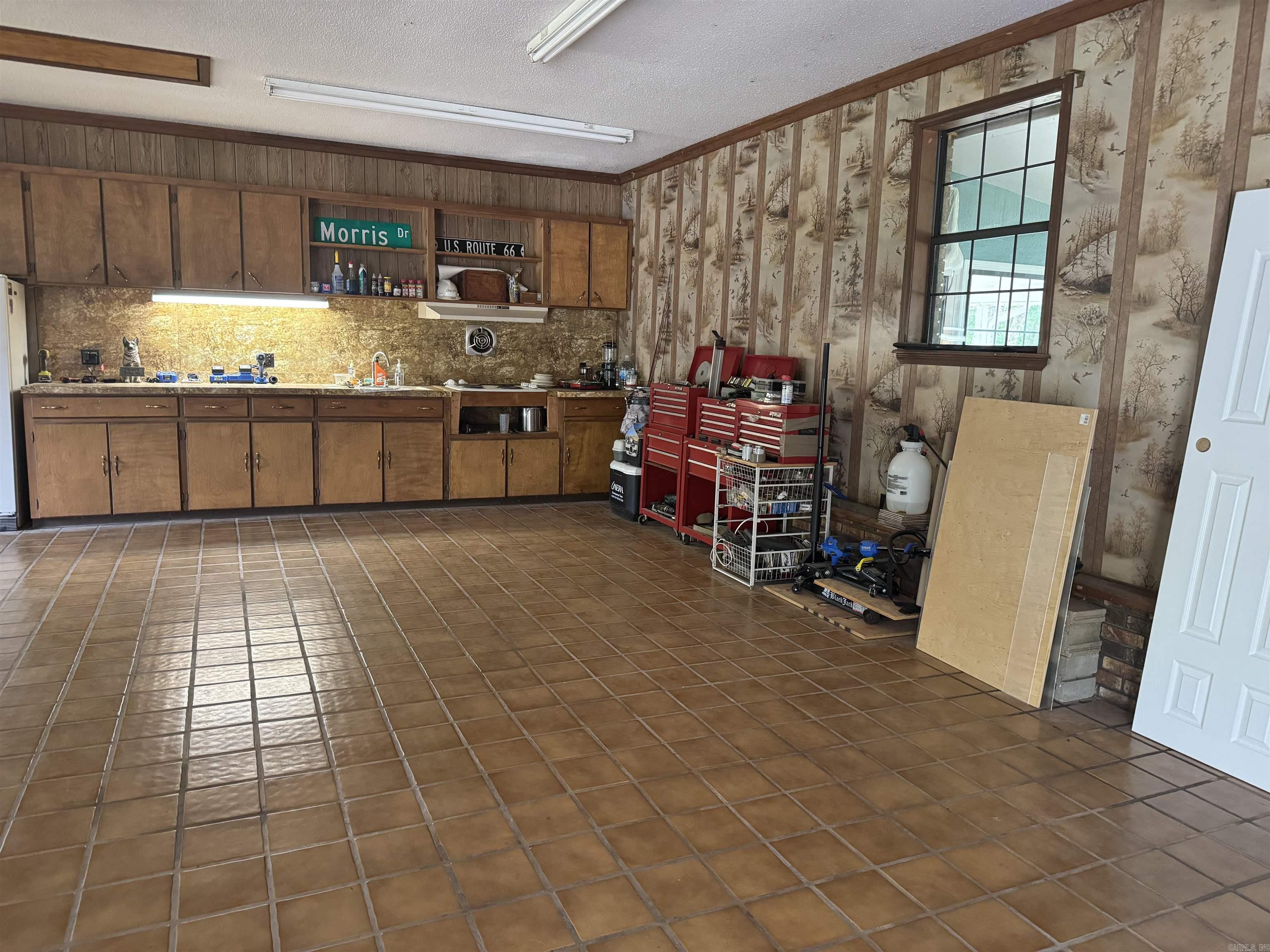 175 County Road 2733 London, AR 72847