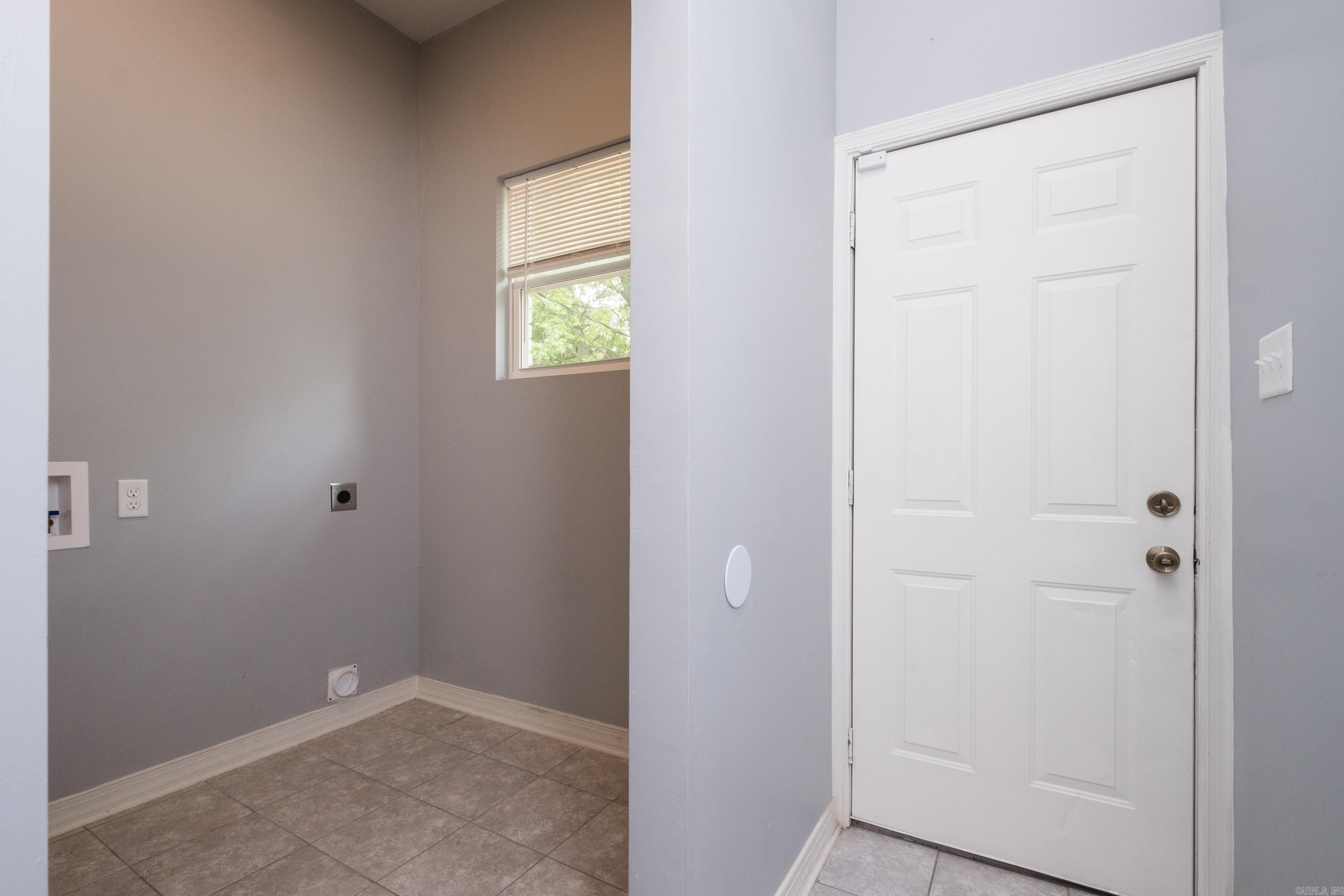 1407 Hanger  Little Rock, AR