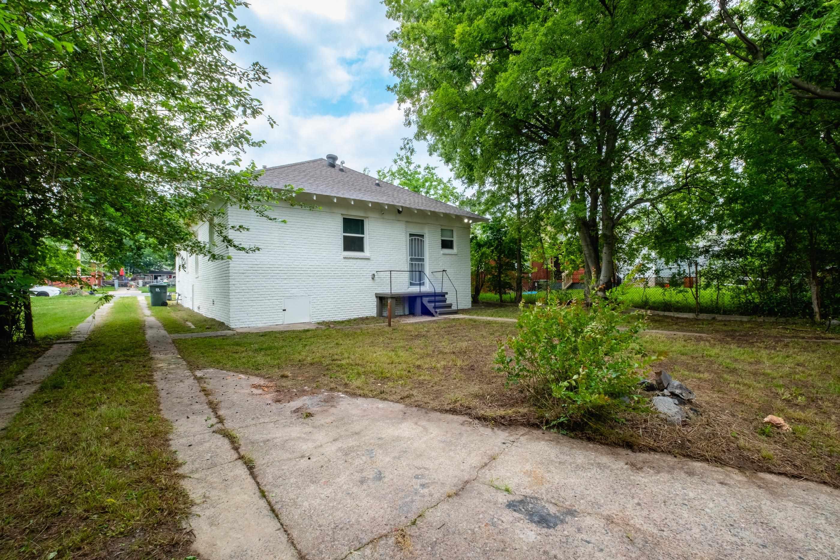 1407 Hanger  Little Rock, AR