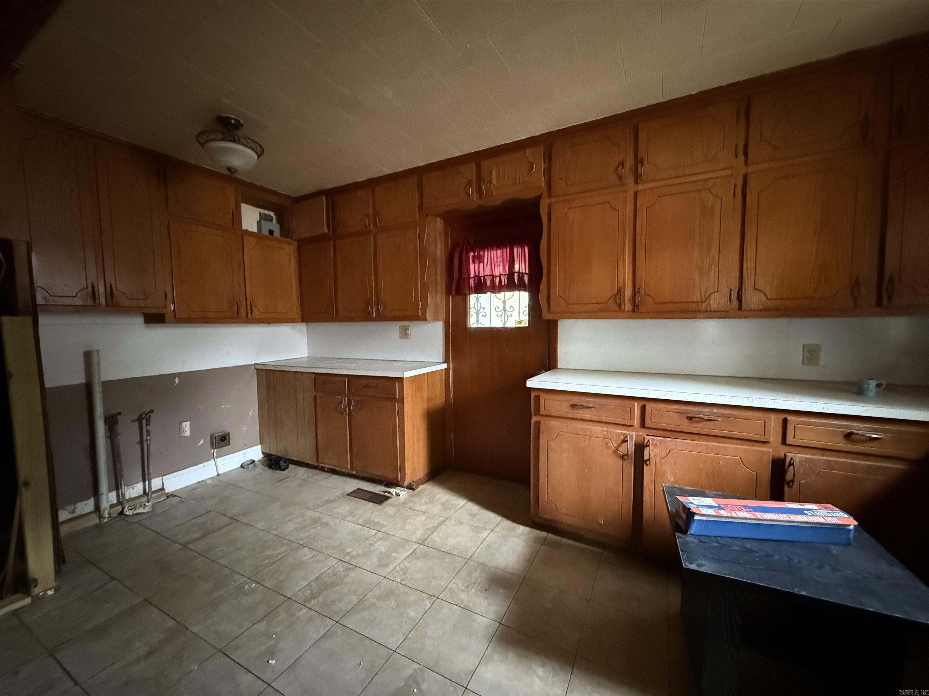 947 Cherry Street Forrest City, AR 72335