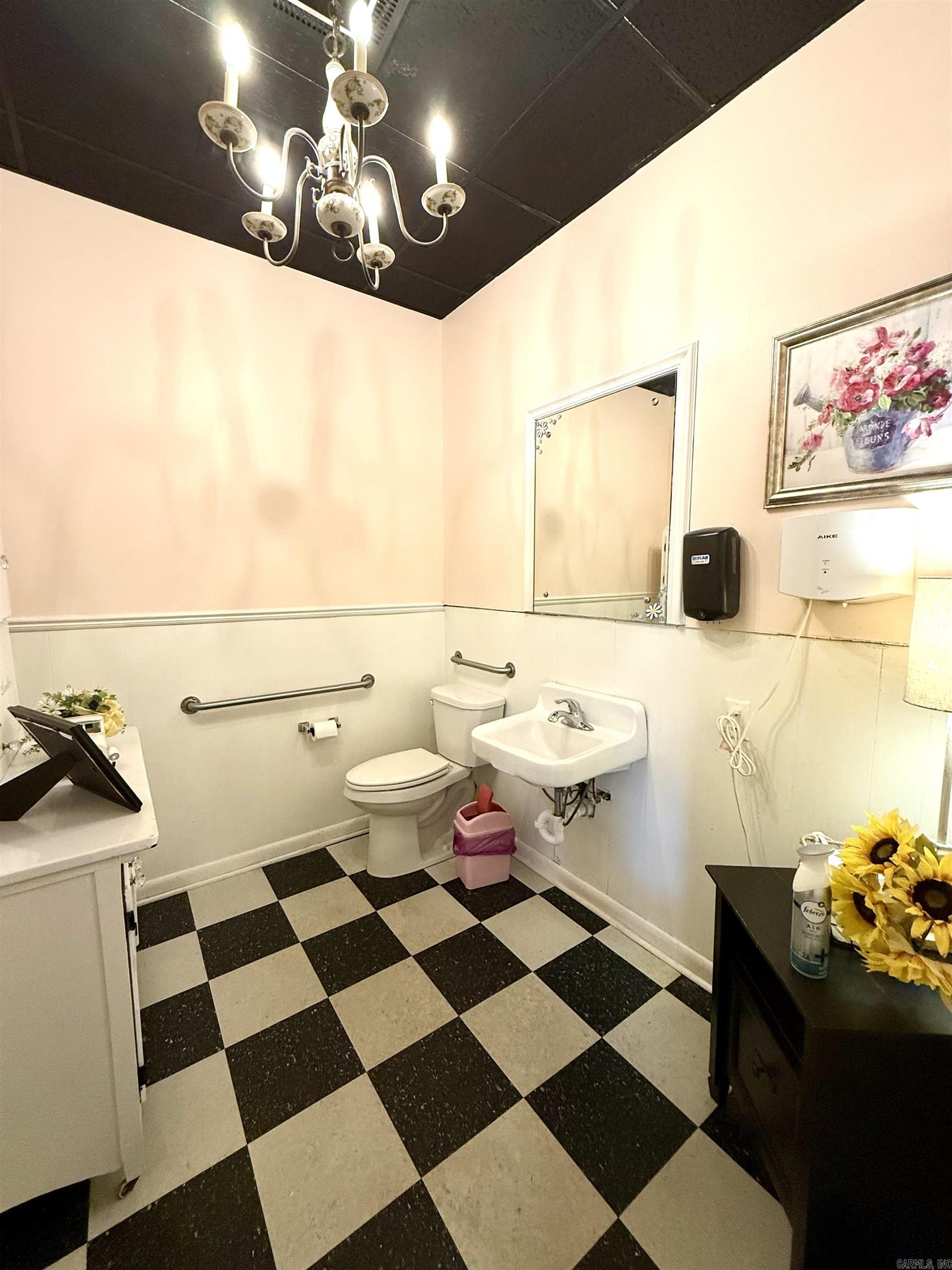 311 N Spruce  Searcy, AR