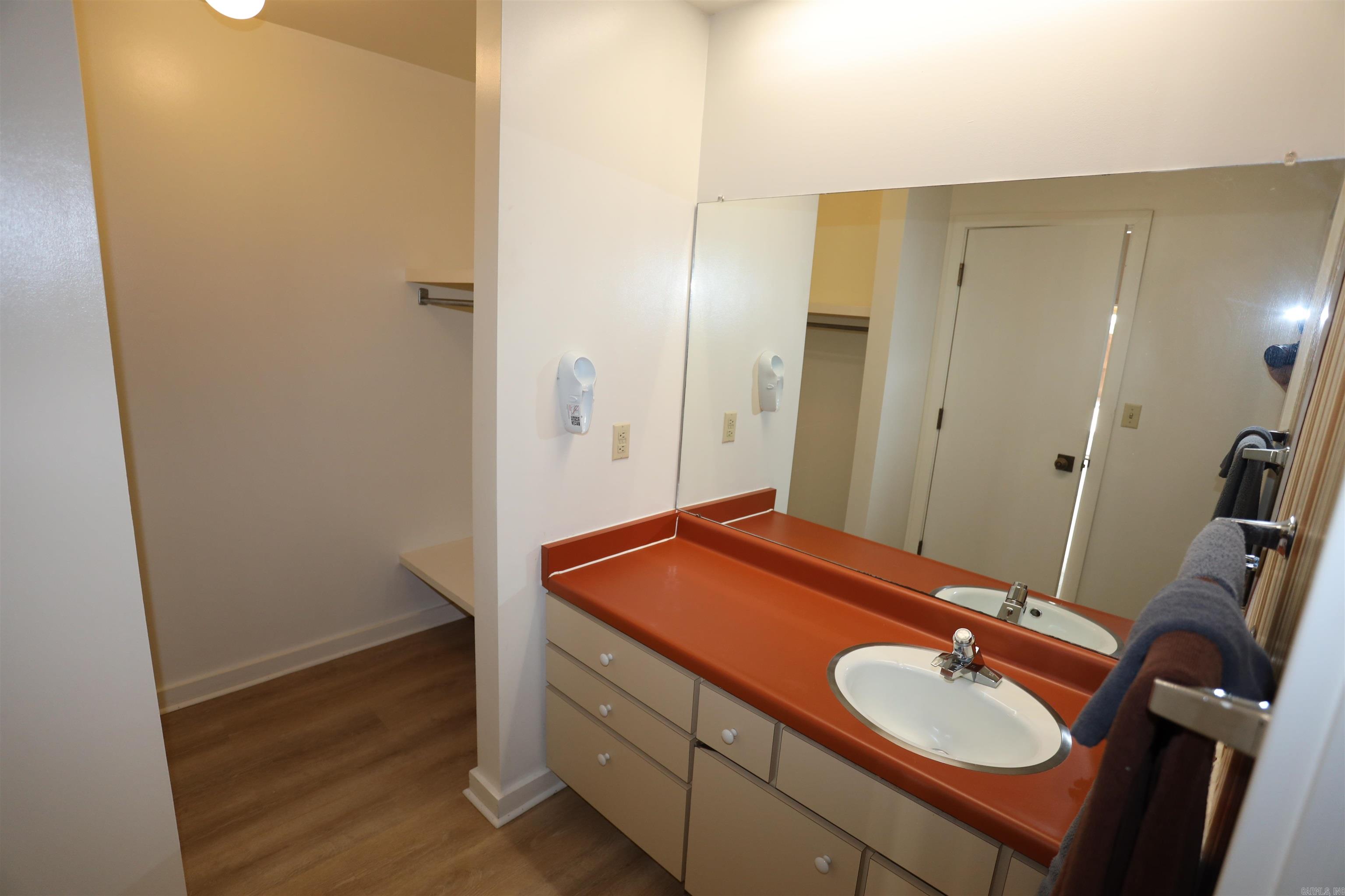 911 W Pine  Warren, AR