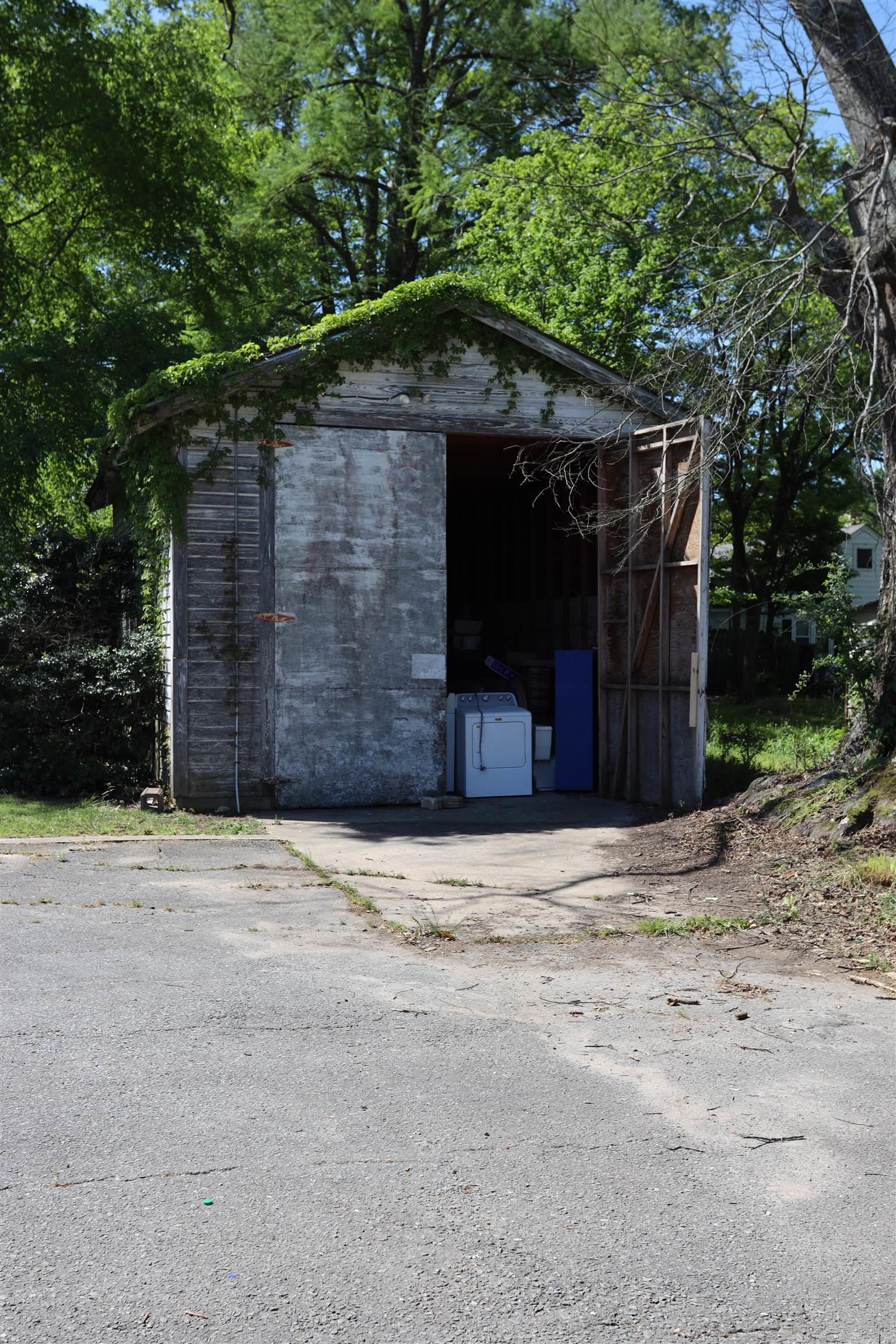 911 W Pine  Warren, AR