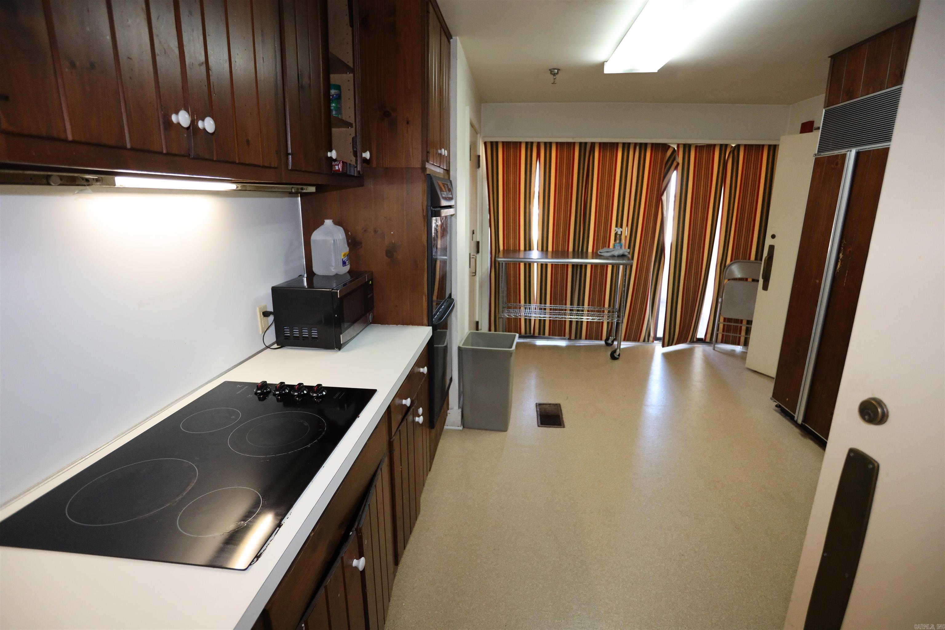 911 W Pine  Warren, AR