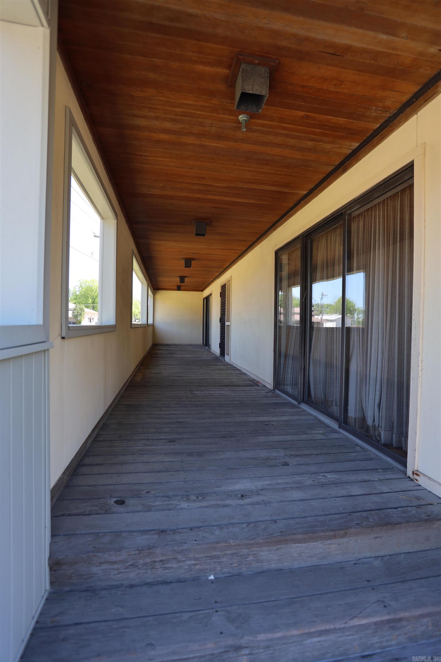 911 W Pine  Warren, AR