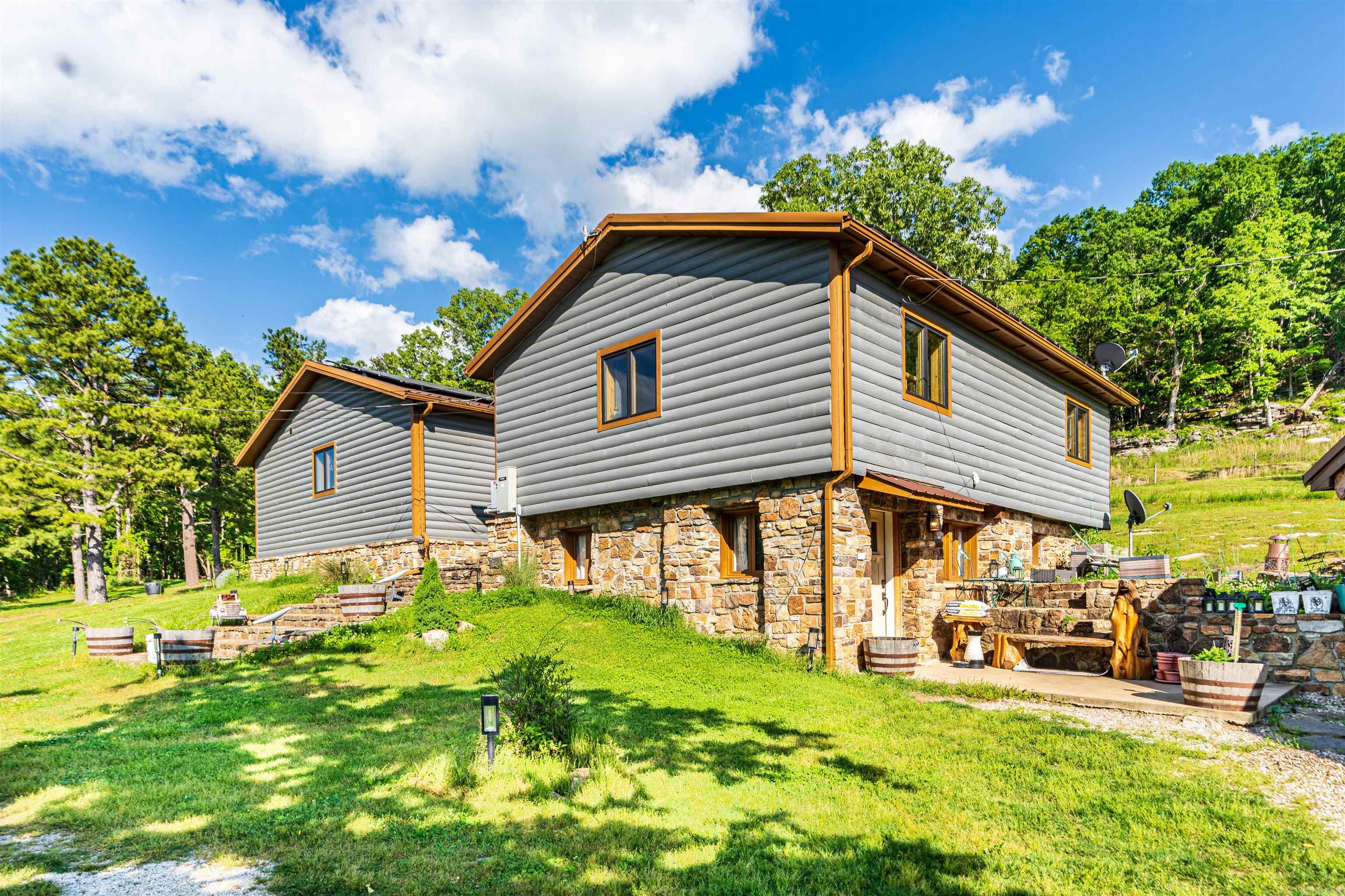 1958 MC 4042 Yellville, AR 72687