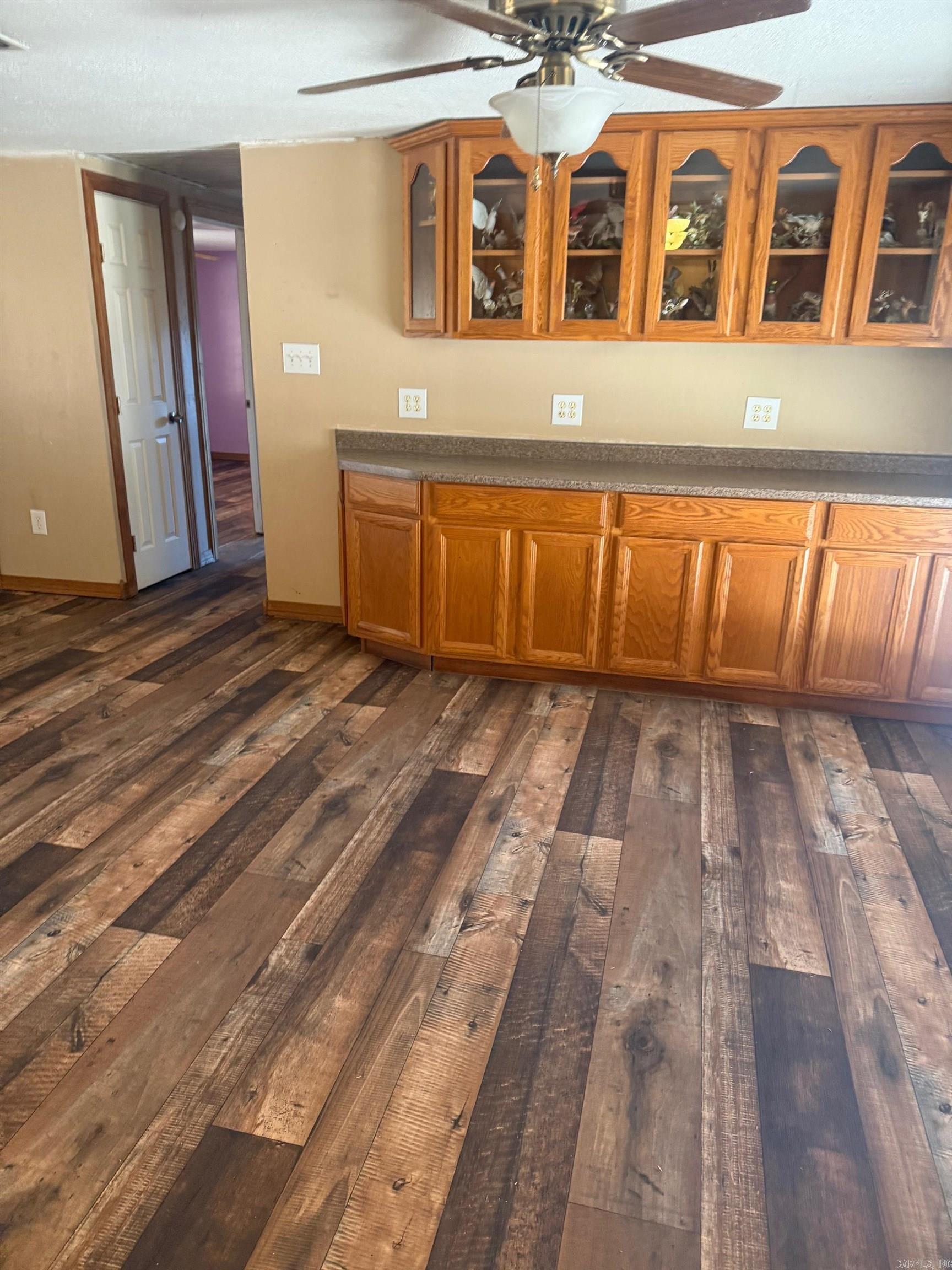 1702 Carolina Drive Mena, AR 71953