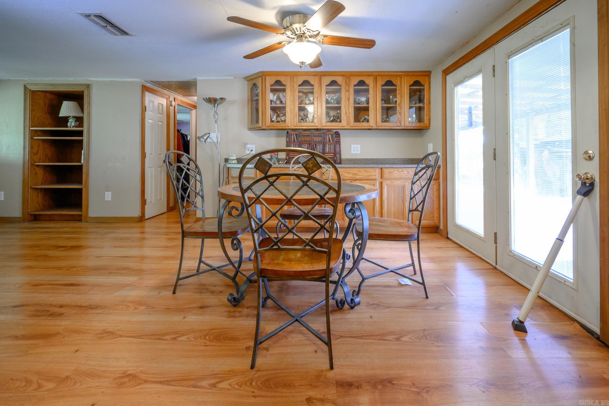 1702 Carolina Drive Mena, AR 71953