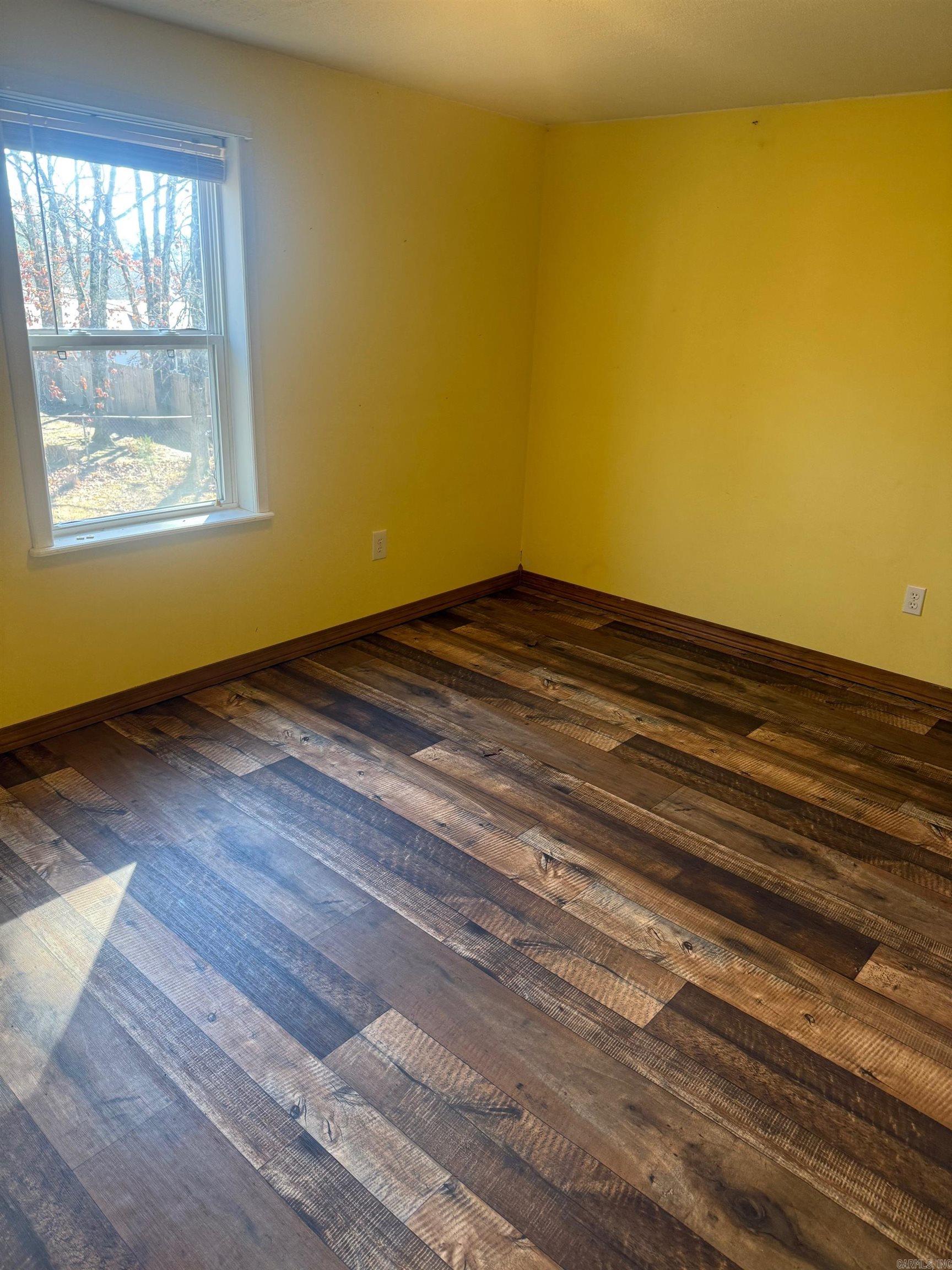 1702 Carolina Drive Mena, AR 71953