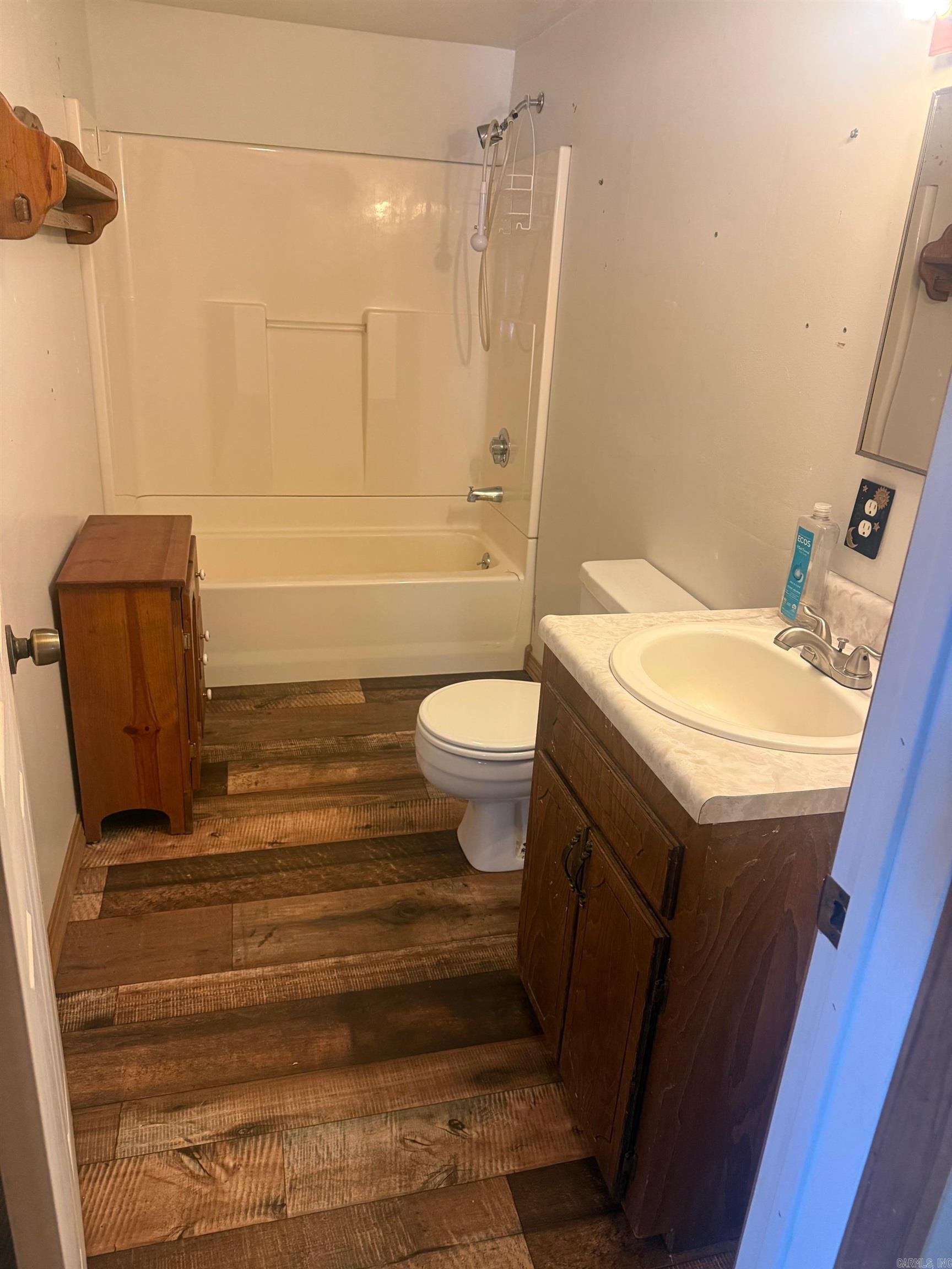 1702 Carolina Drive Mena, AR 71953