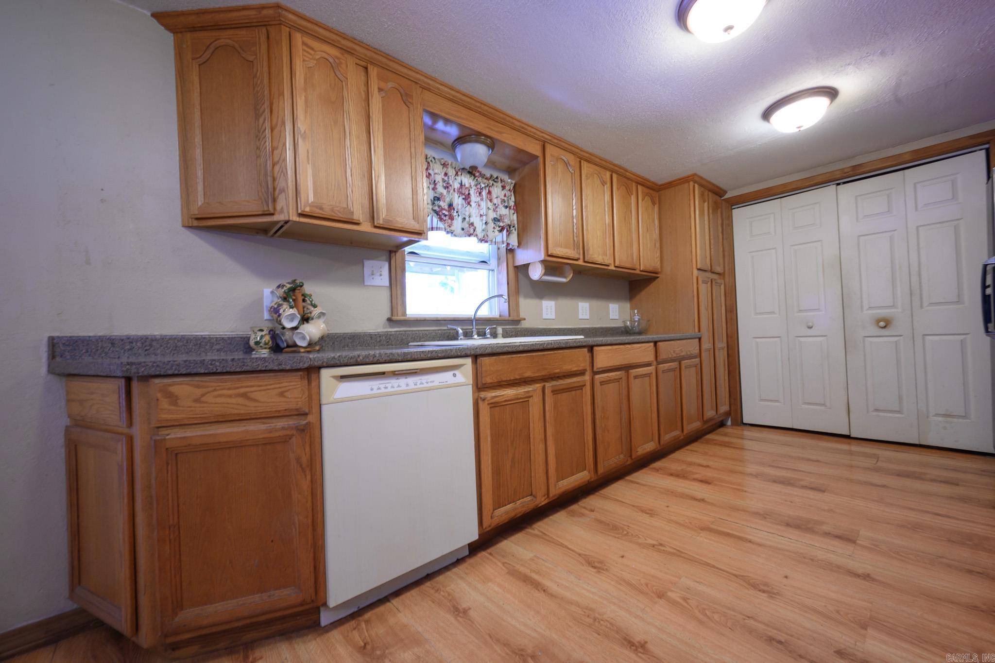 1702 Carolina Drive Mena, AR 71953