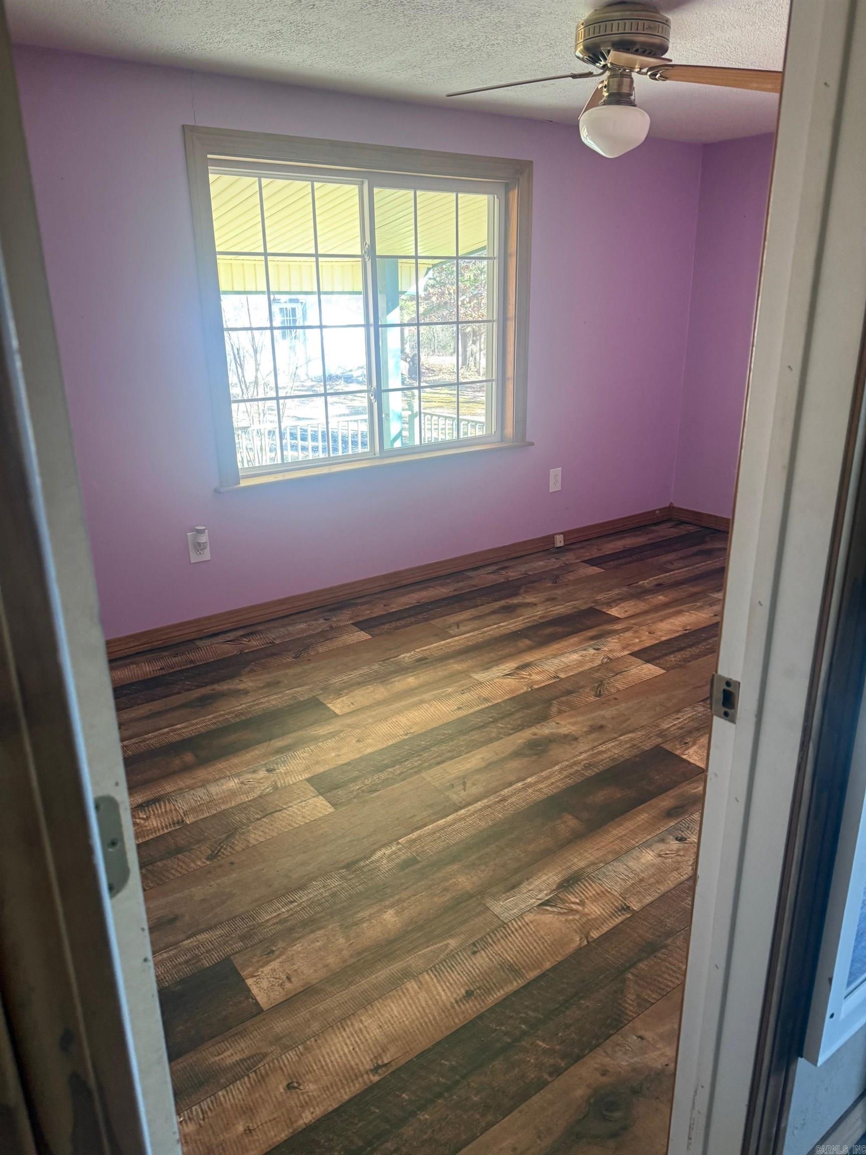 1702 Carolina Drive Mena, AR 71953