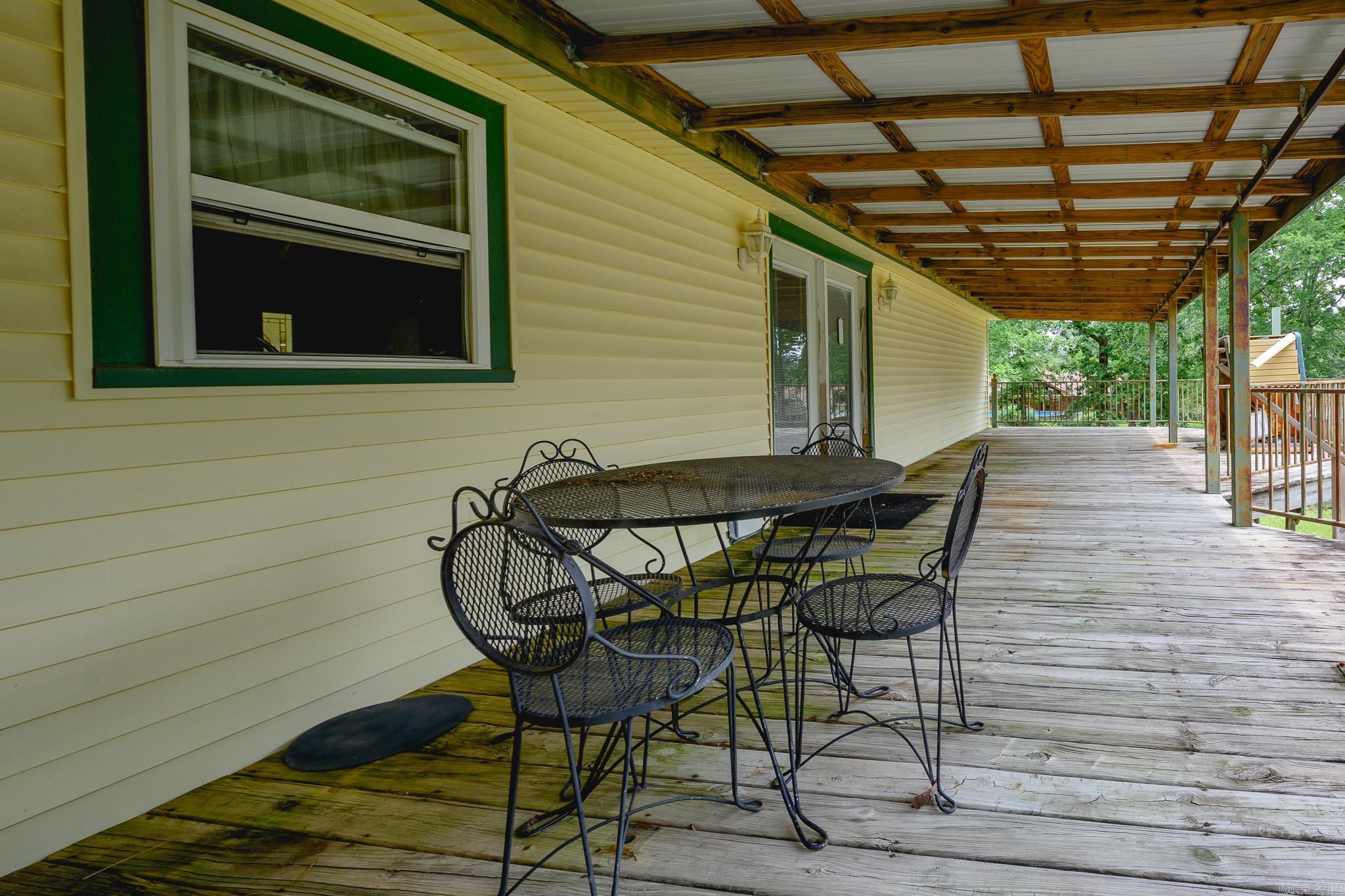 1702 Carolina Drive Mena, AR 71953