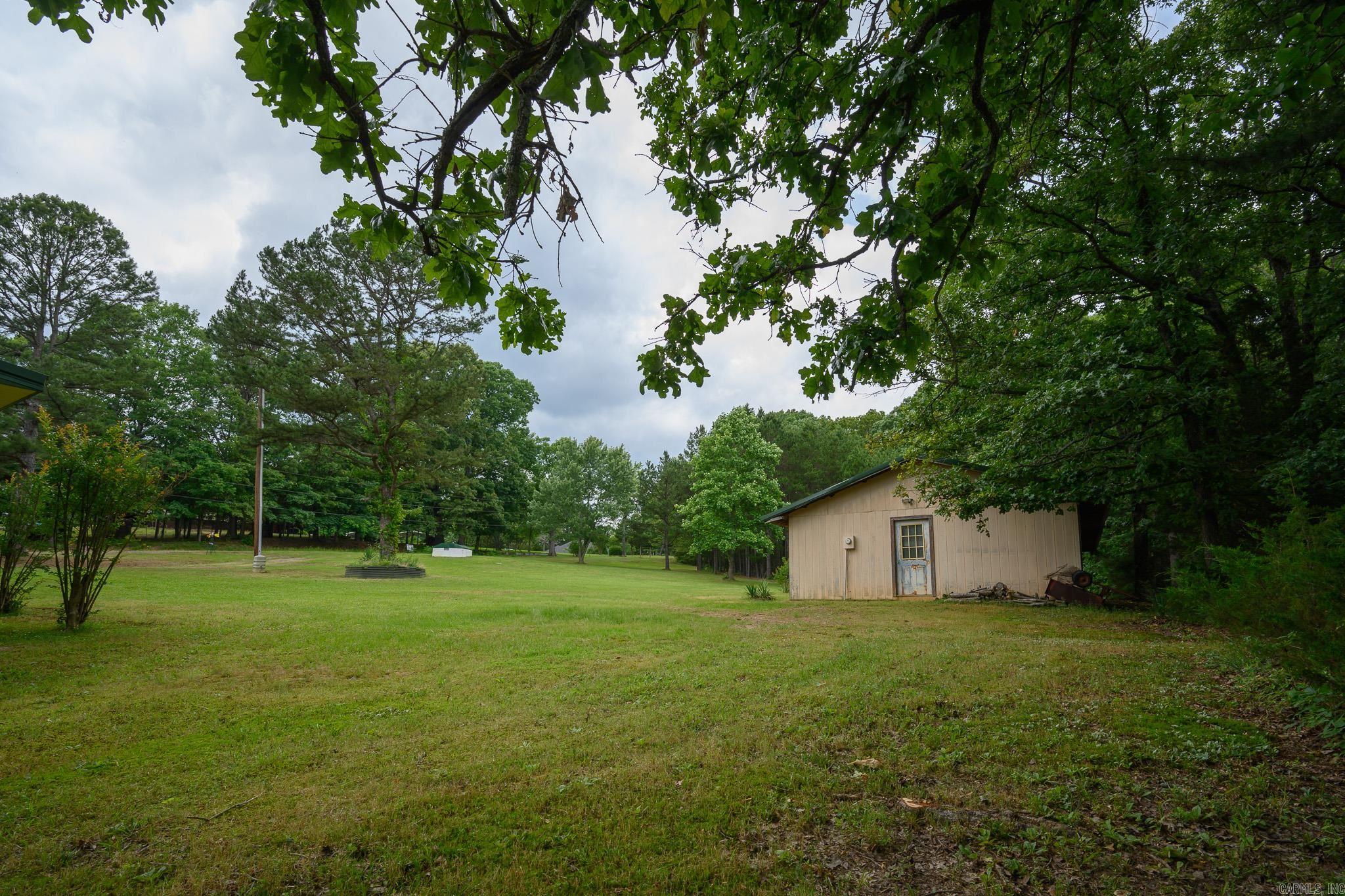 1702 Carolina Drive Mena, AR 71953