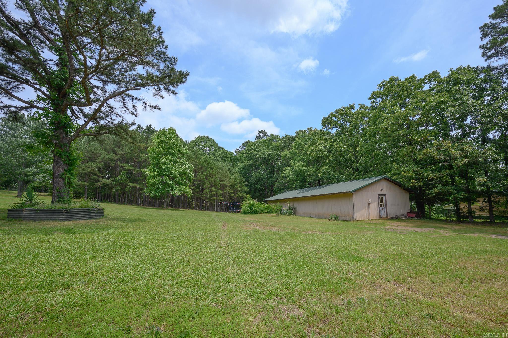 1702 Carolina Drive Mena, AR 71953