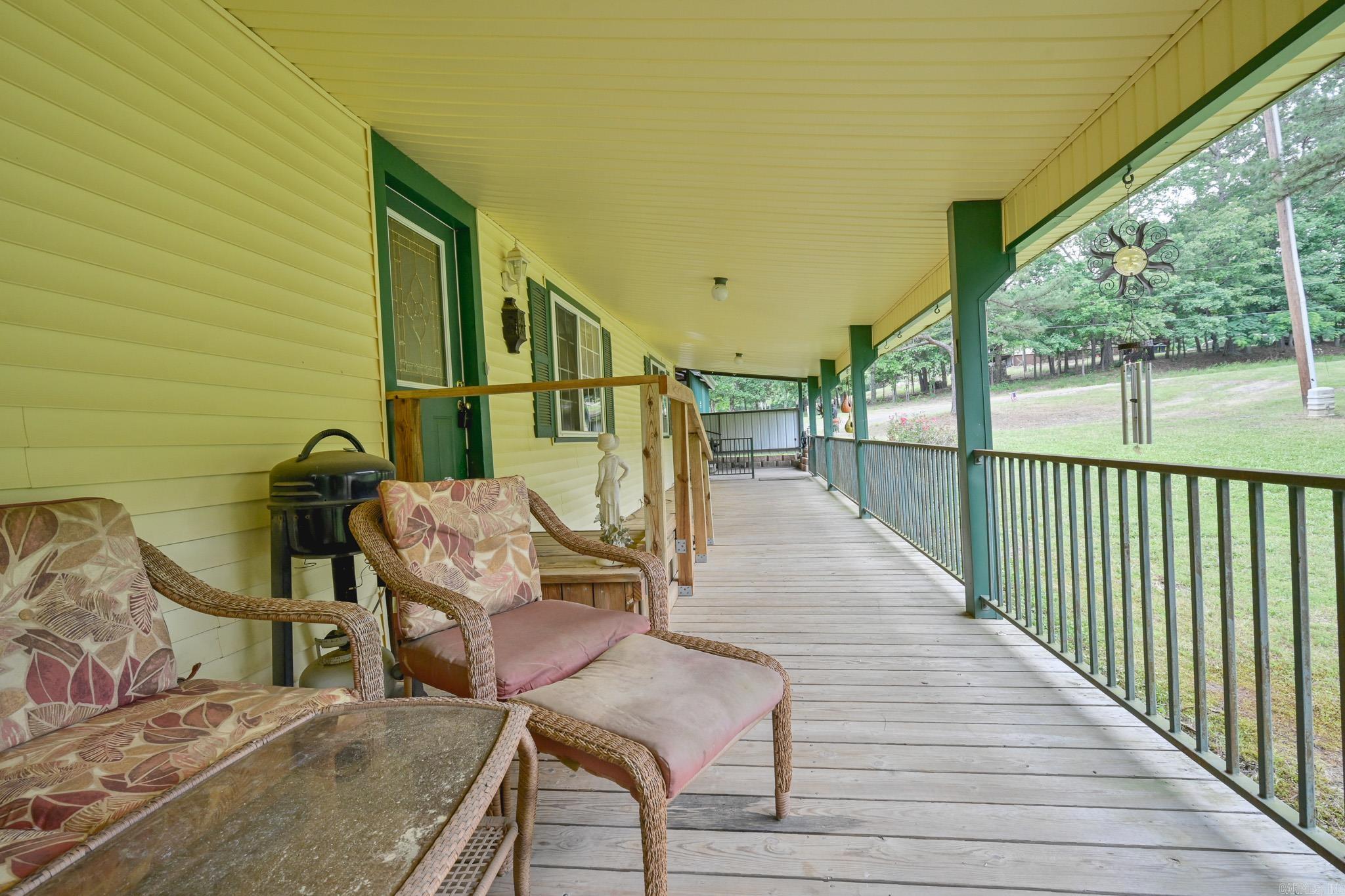 1702 Carolina Drive Mena, AR 71953