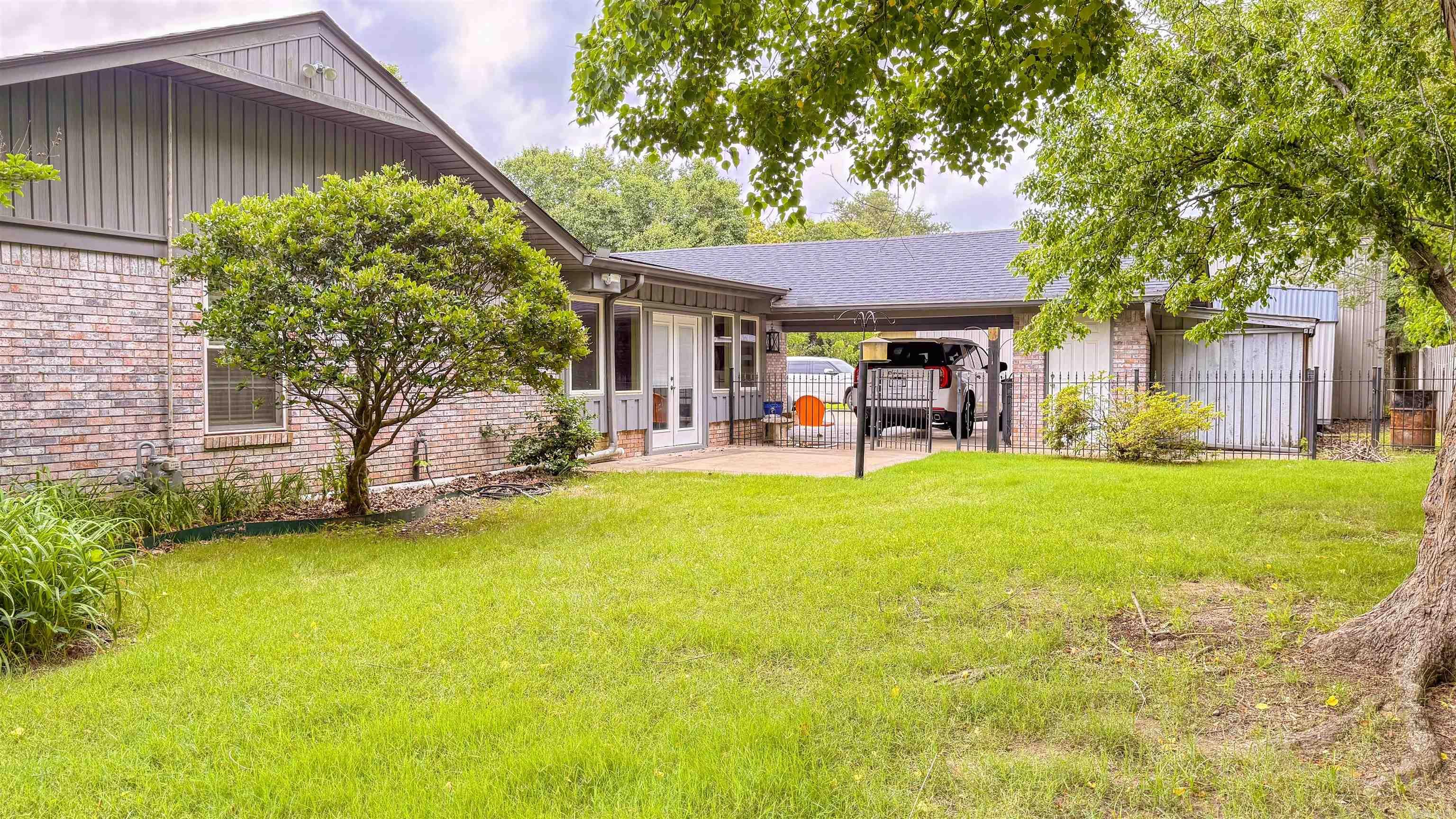 1608 N 3rd McGehee, AR 71654