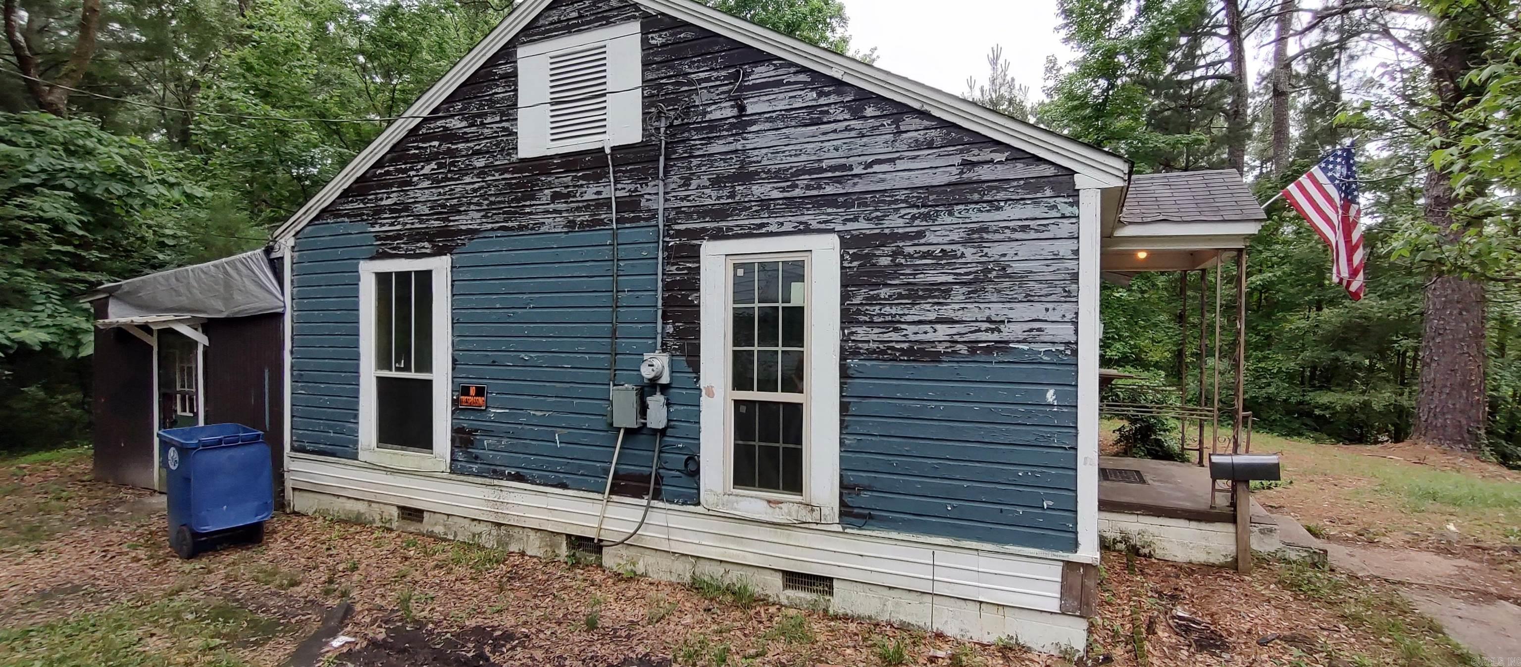 1069 Elm St.  Camden, AR