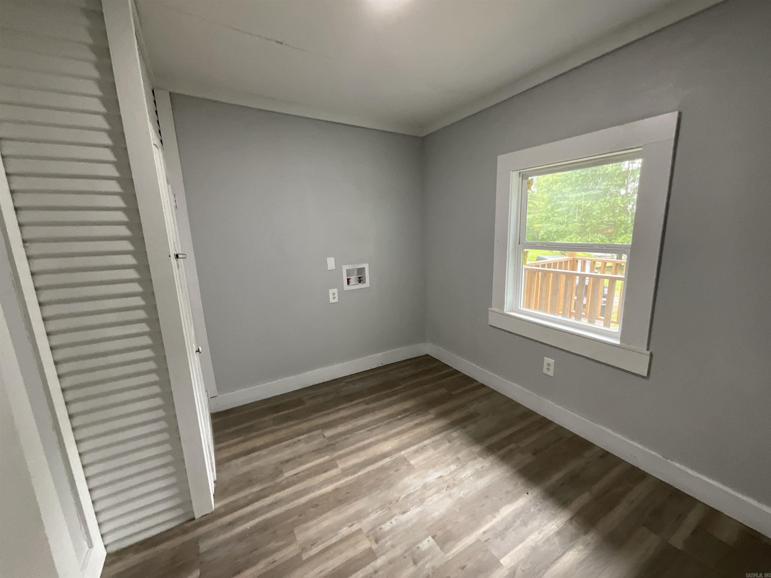 301 W Frazior  Linden, TX