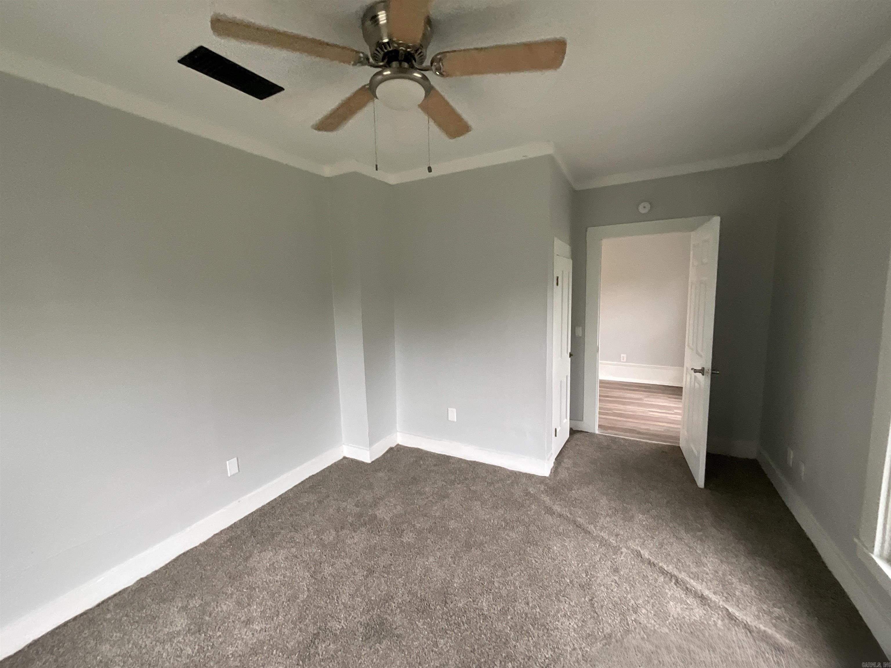 301 W Frazior  Linden, TX