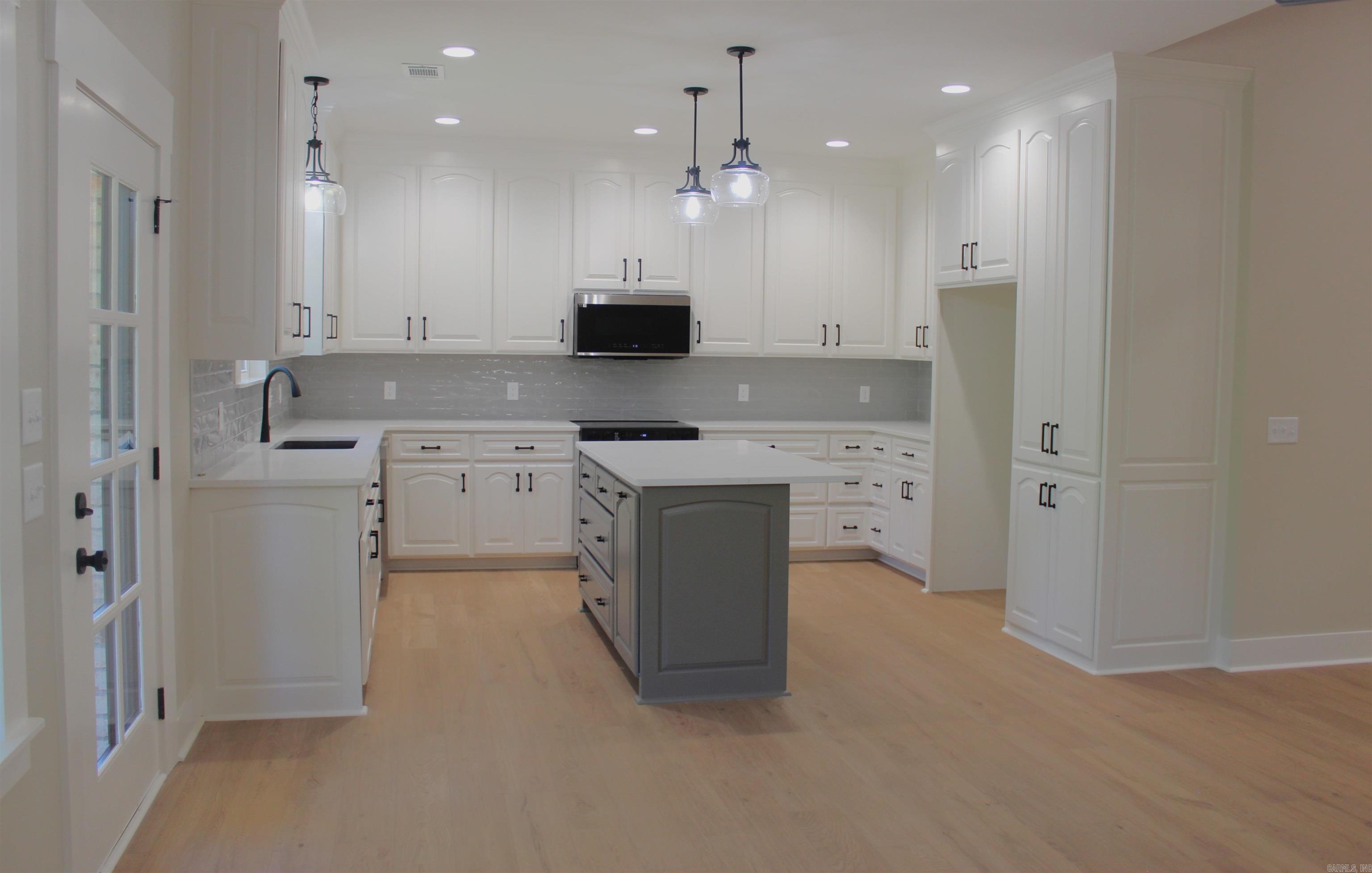 1401 Roes Ridge Heber Springs, AR 72543