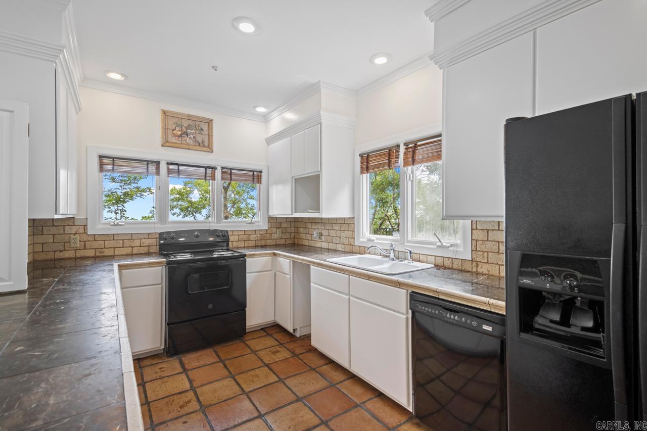 1097 Winrock Morrilton, AR 72110