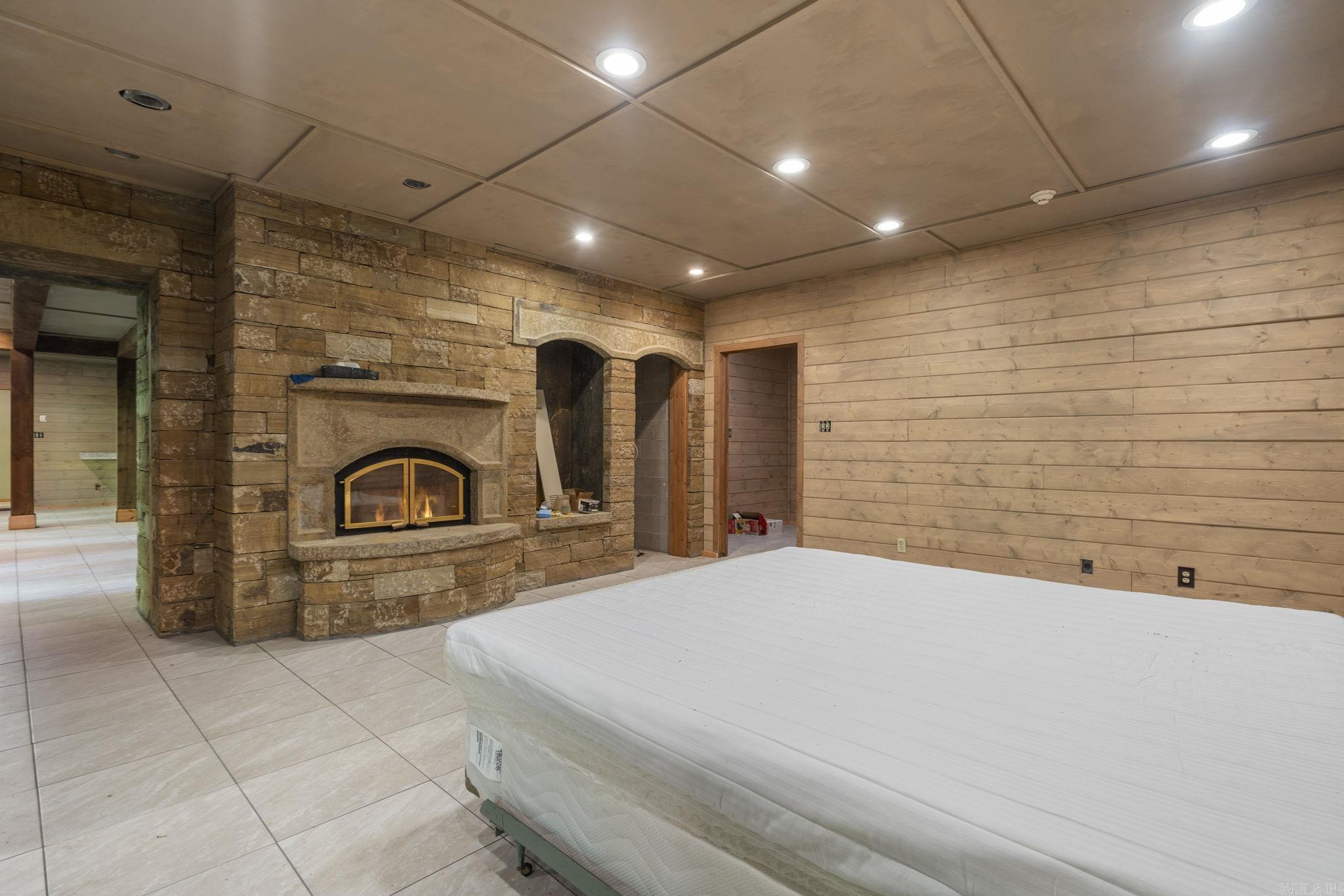 10836 Bray Road Elkins, AR 72727