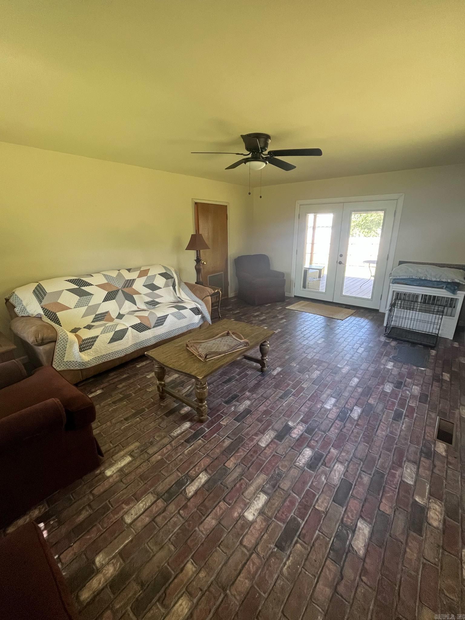 1809 Church Ave Mena, AR 71953