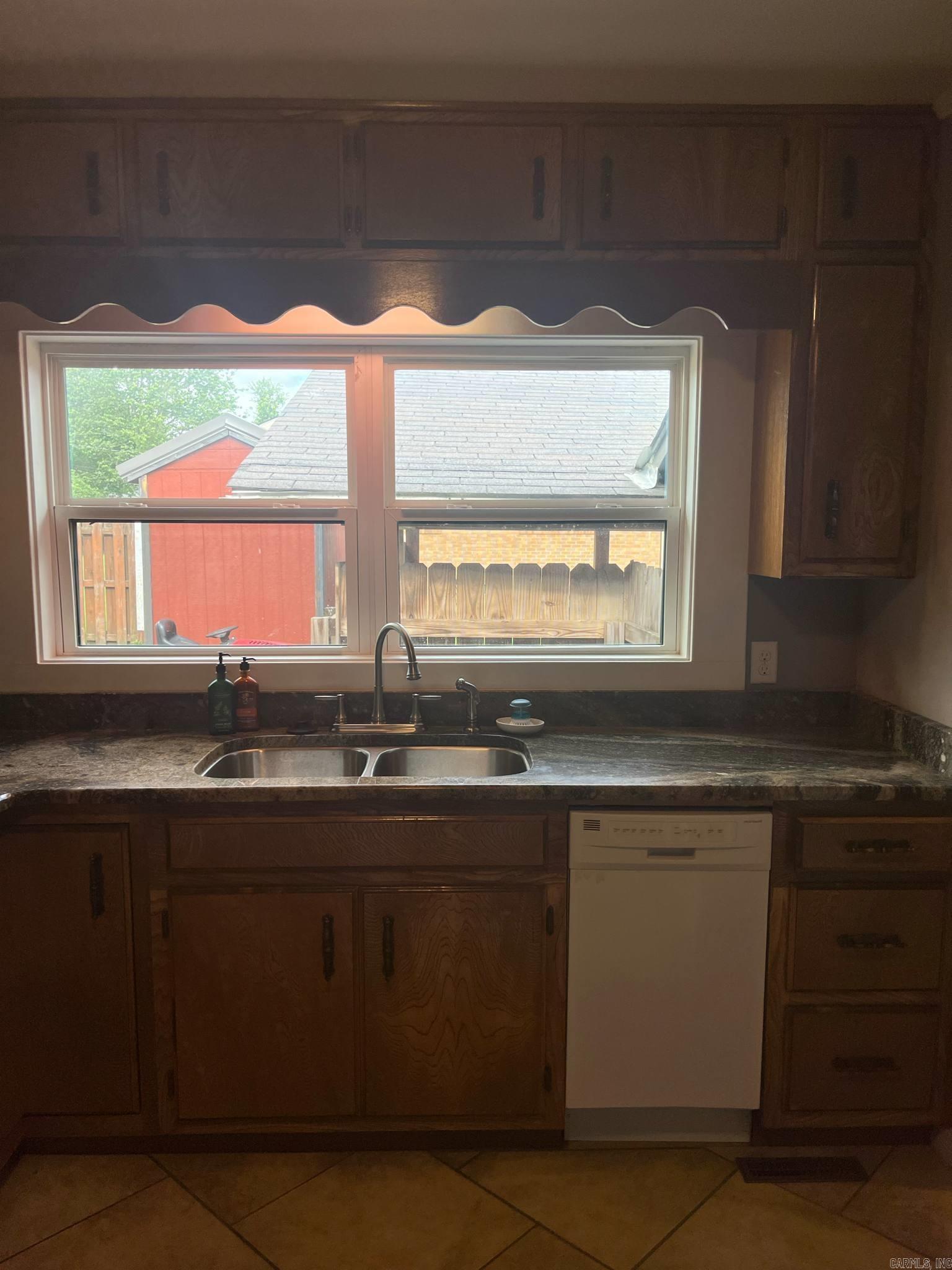 1809 Church Ave Mena, AR 71953