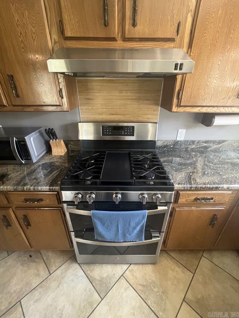 1809 Church Ave Mena, AR 71953