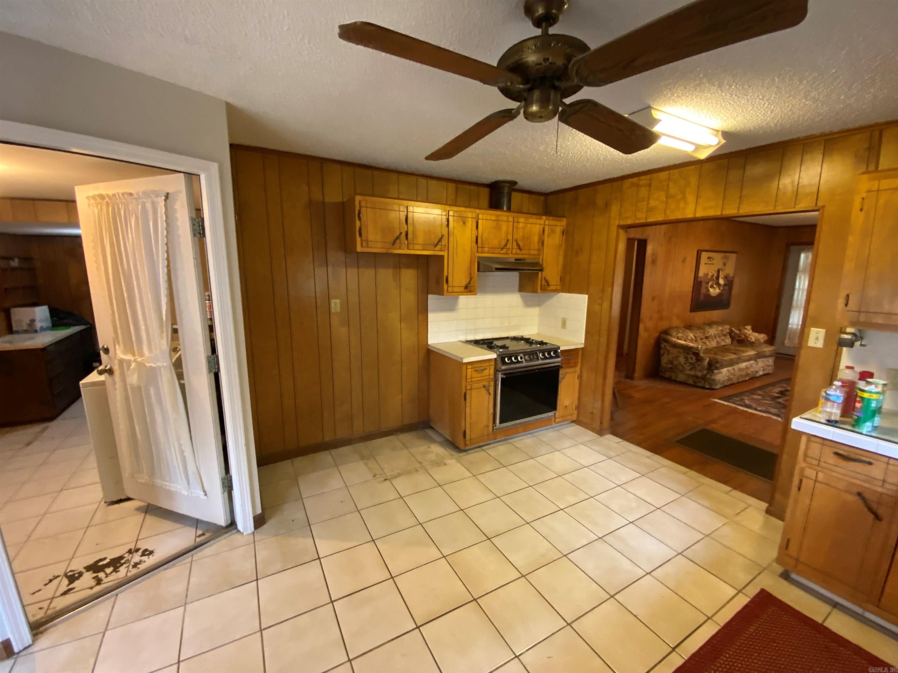 325 N HWY 65  Saint Joe, AR