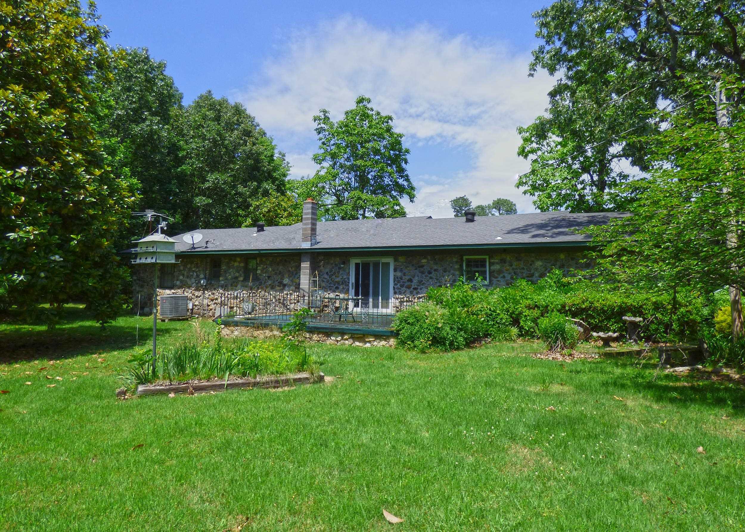 1717 Highway 63  Williford, AR