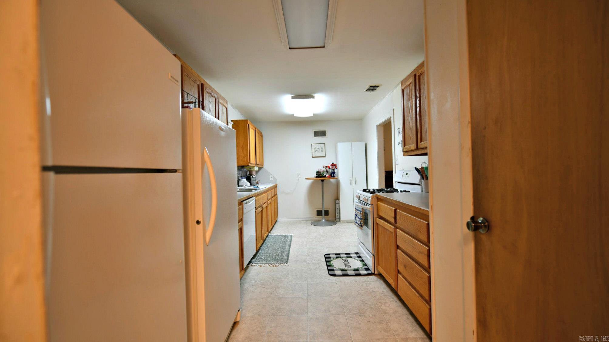 1107 Janssen Avenue Mena, AR 71953