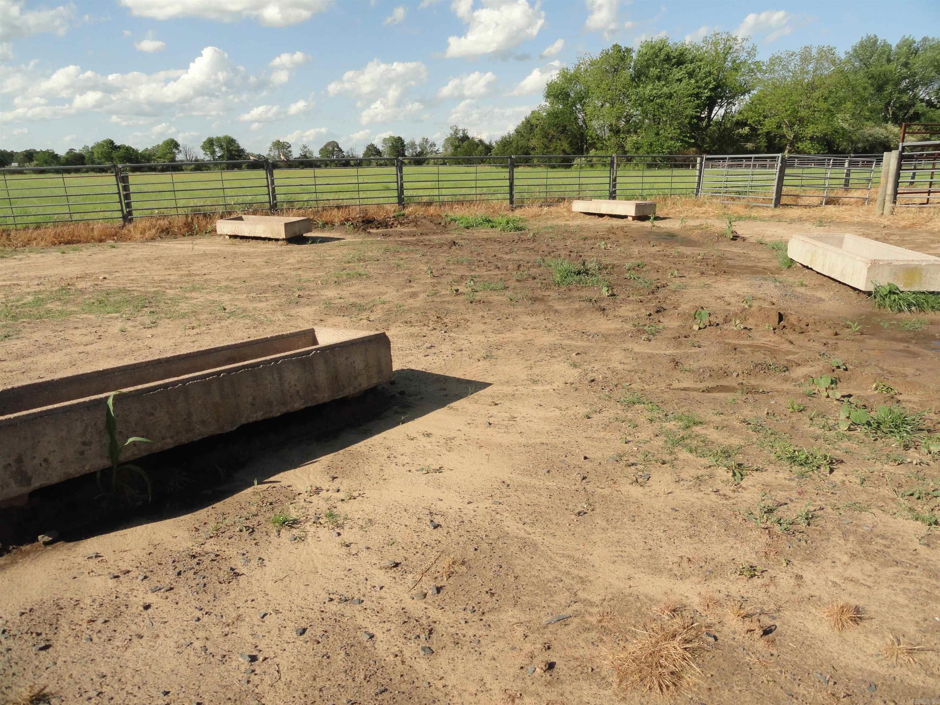 18 Hwy 124 Damascus, AR 72039